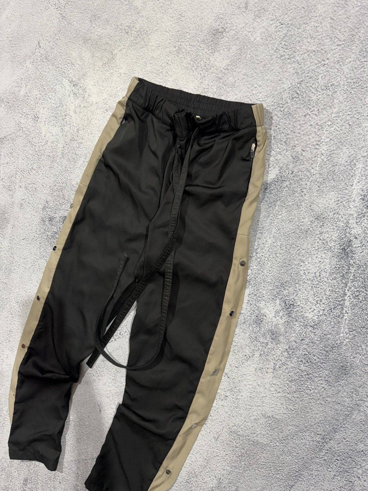 Fear of God Fear of God sixth collection pants sweatpants mens M size Size US 32 / EU 48 - 3 Thumbnail