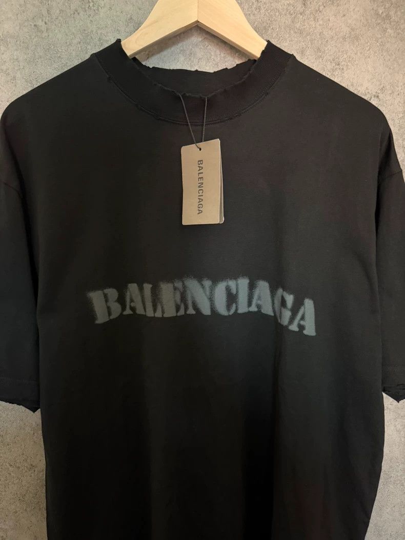 Balenciaga Balenciaga Blur subtitle LOGO short sleeve T-shirt Size US S / EU 44-46 / 1 - 2 Thumbnail