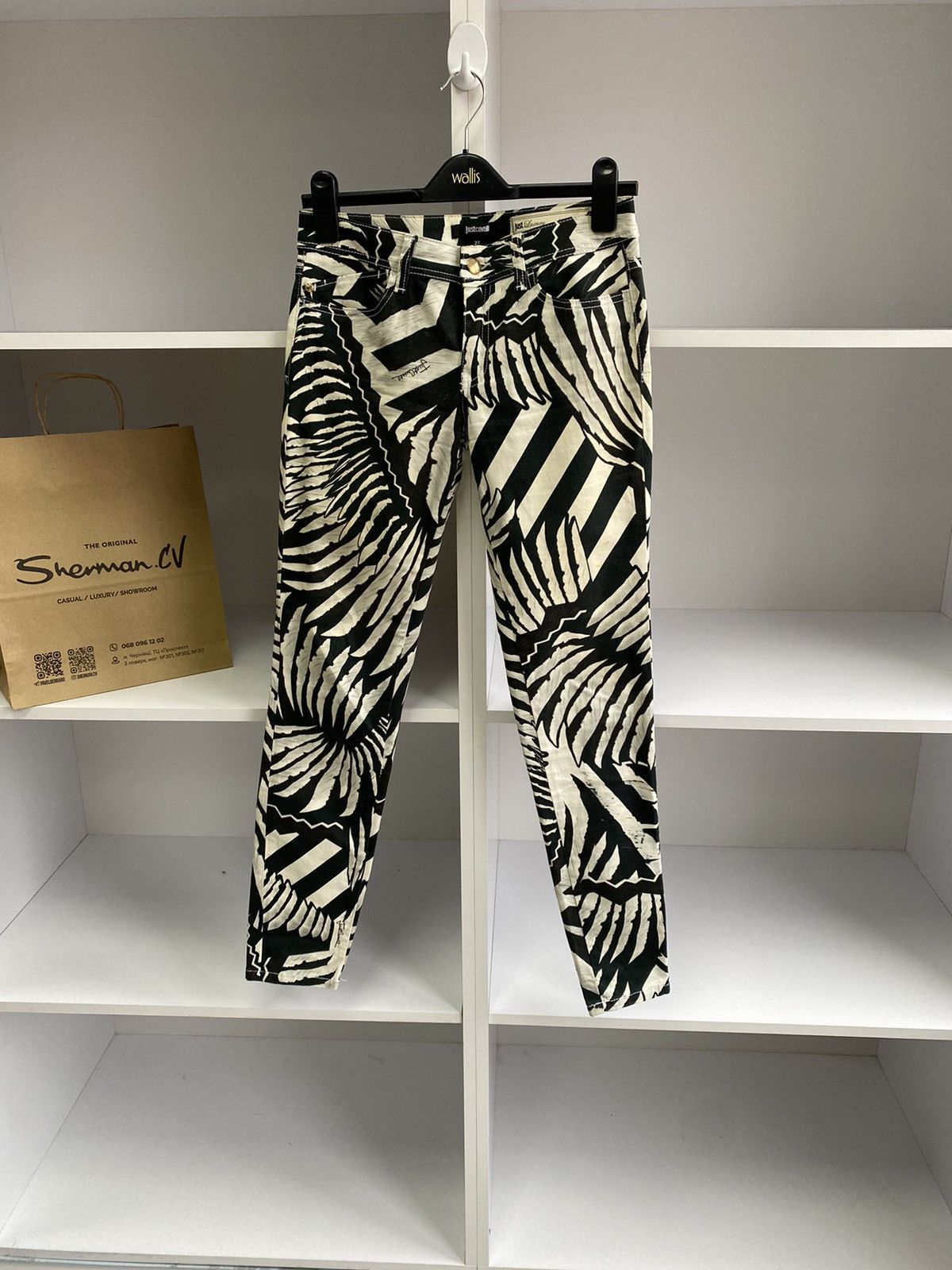 Just Cavalli × Vintage Vintage Just Cavalli Black/White Printed women’s pants Size 27" / US 4 / IT 40 - 2 Thumbnail