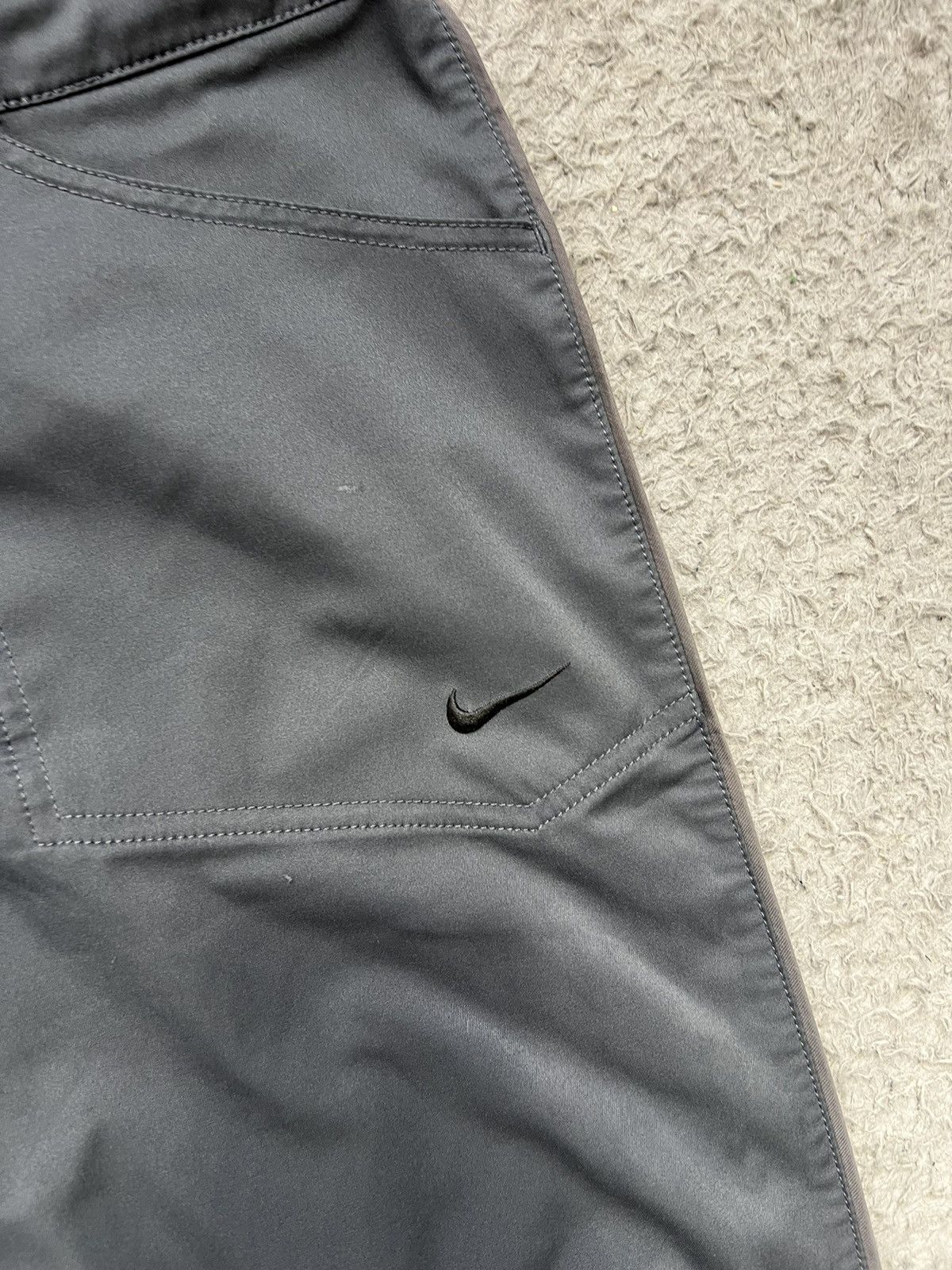 Nike Baggy Pants Nike Small Logo Swoosh Size US 34 / EU 50 - 2 Thumbnail