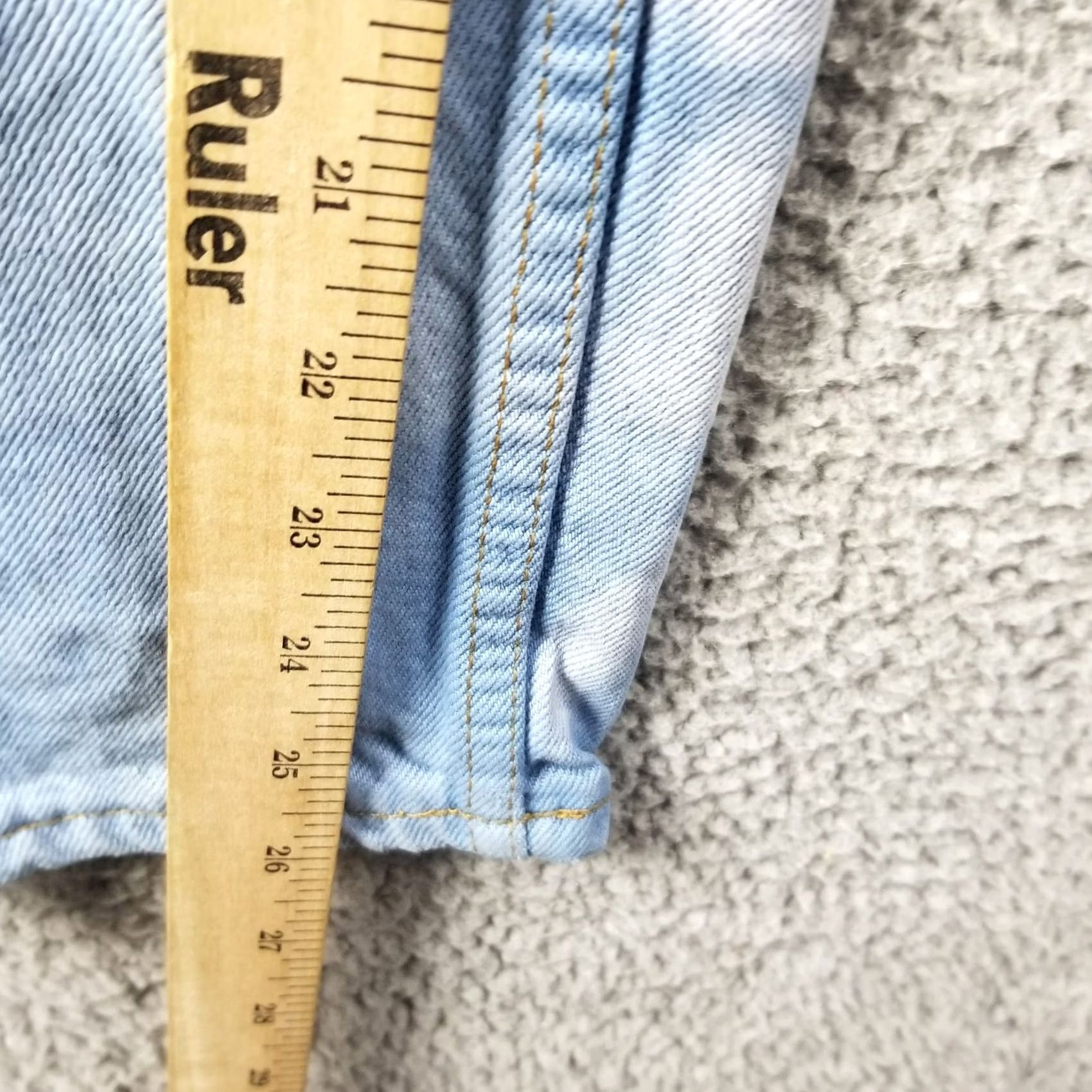Levi's Vintage Levi’s 550 Relaxed Fit Tapered Leg Mom Jeans 26X26 Blue Denim Womens 1990s Grunge USA Short Size 26" / US 2 / IT 38 - 7 Thumbnail