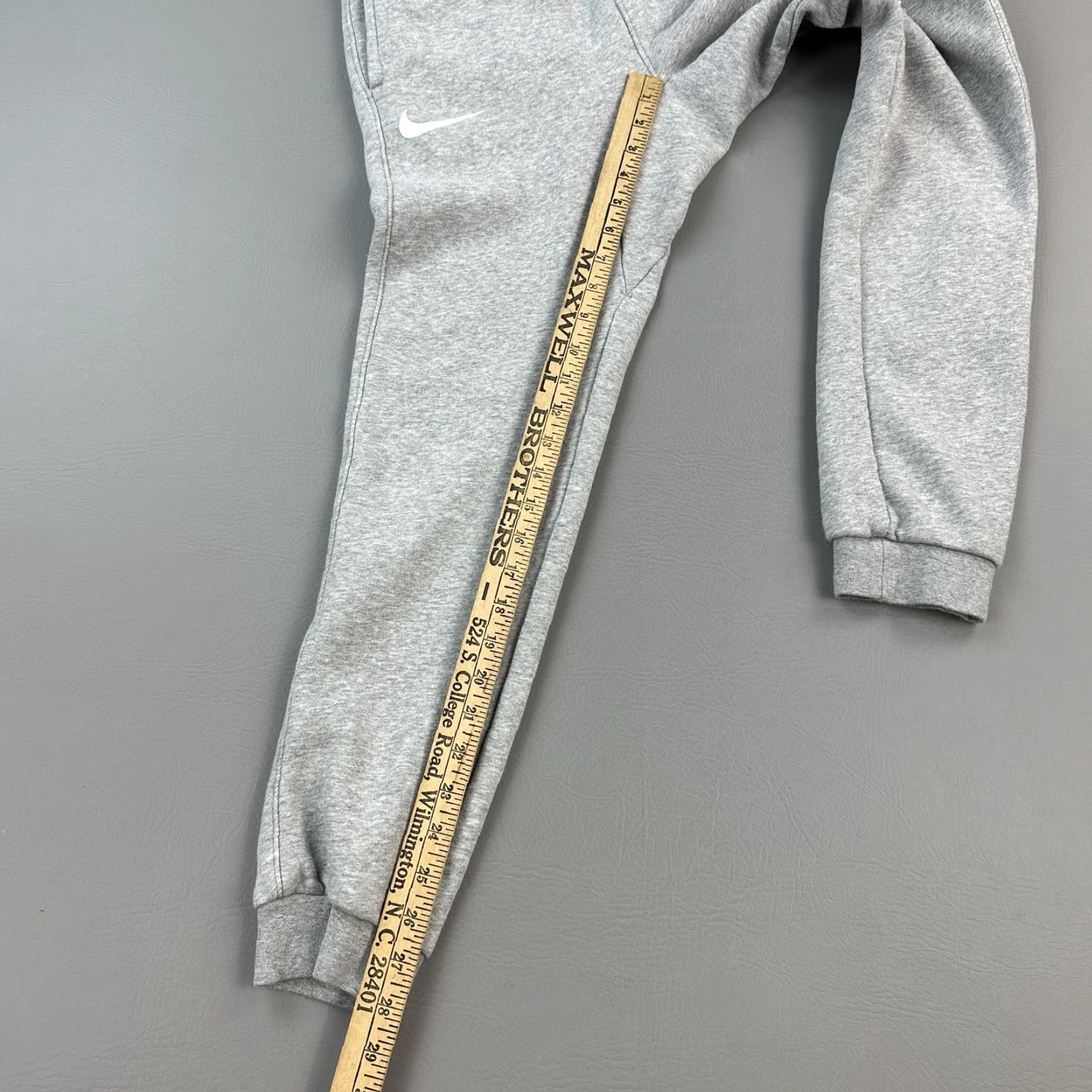 Nike Nike Sportswear Club Fleece Pants Mens Small Gray Jogger Swoosh USAF Wings Logo Size US 29 - 2 Thumbnail