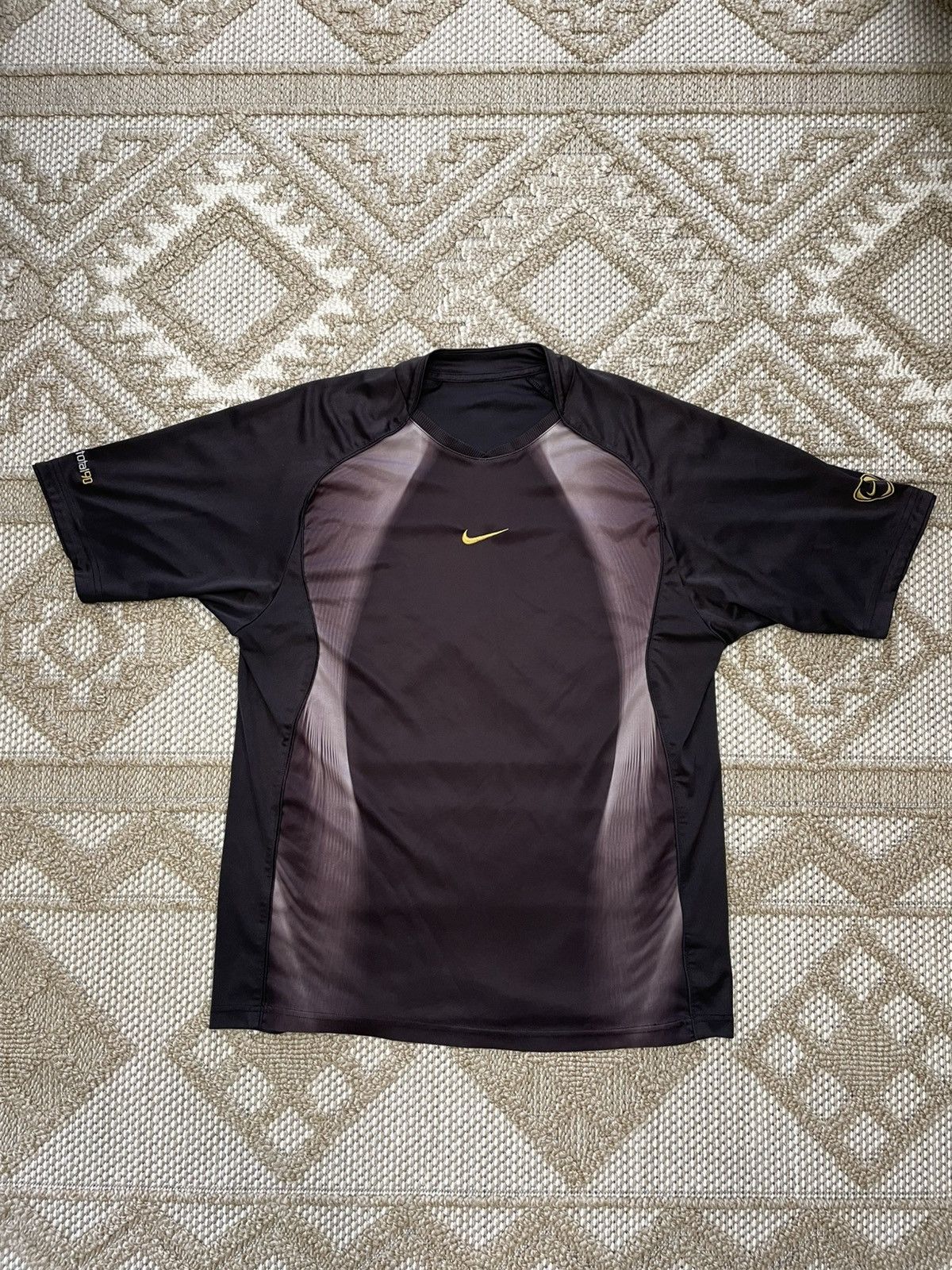 Nike Nike Vintage Total 90 T shirt Center Logo Size US L / EU 52-54 / 3 - 1 Thumbnail