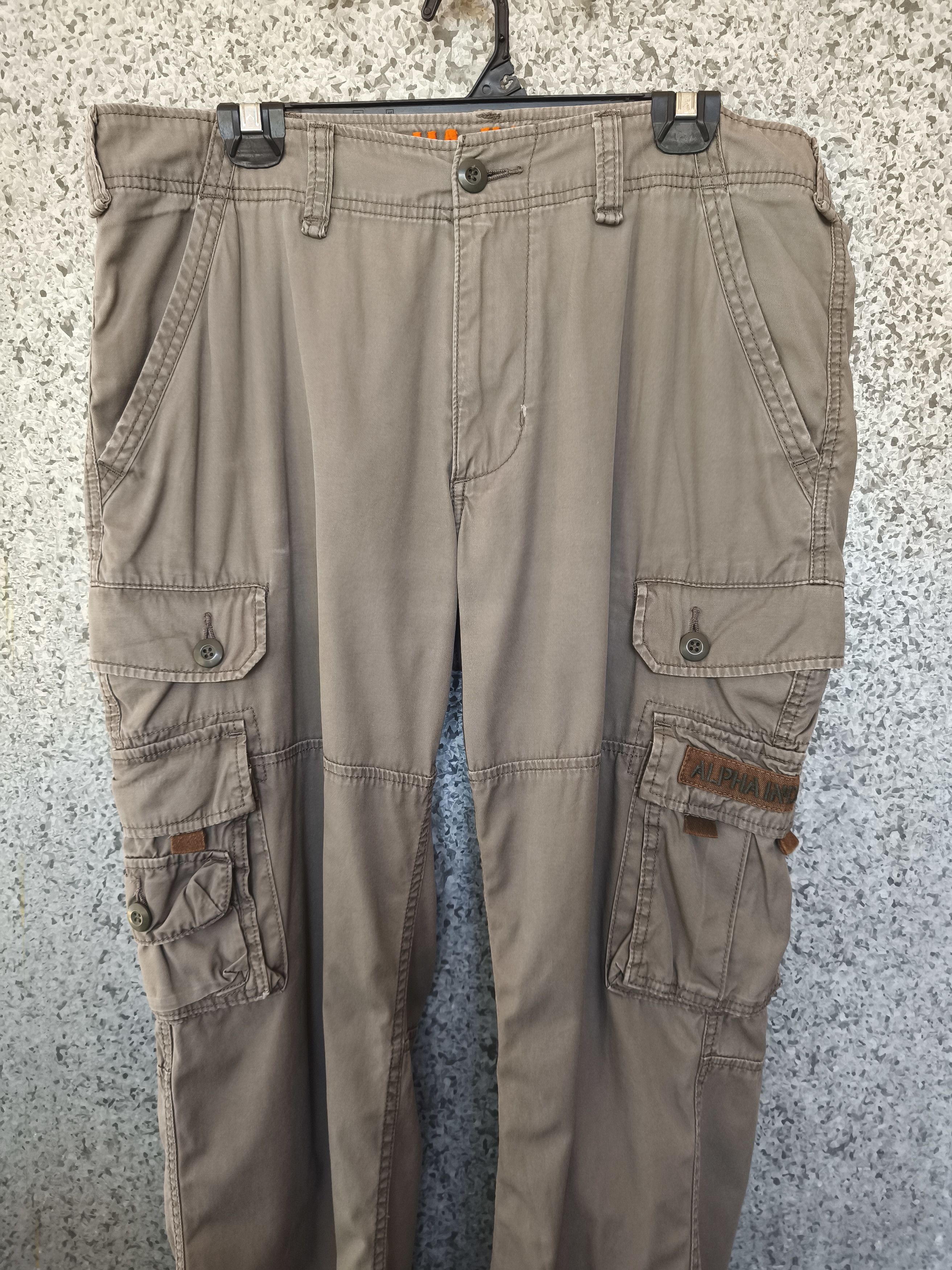 Alpha Industries Alpha Industries Cargo pants Size US 36 / EU 52 - 2 Thumbnail