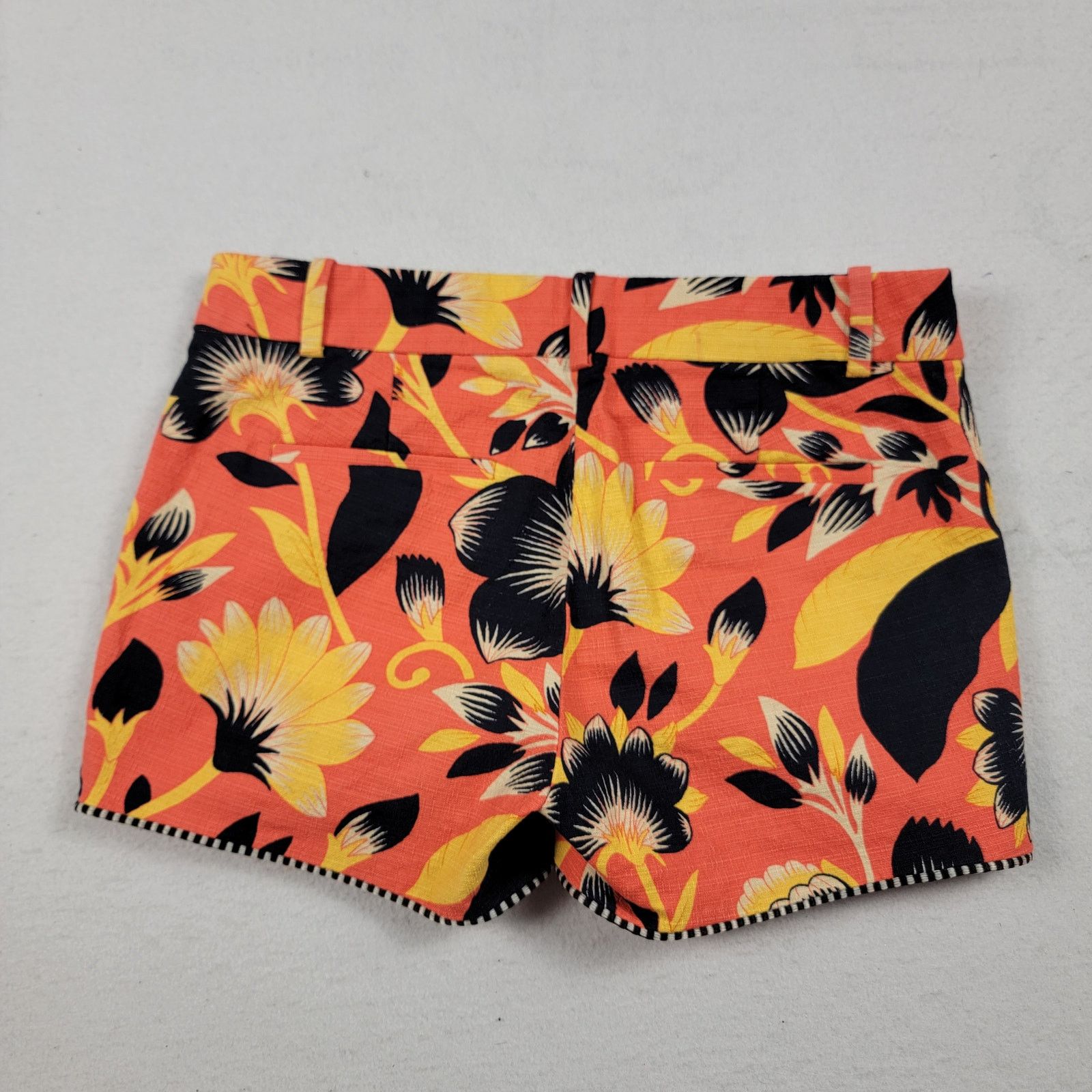 J.Crew J Crew Women Hibiscus Flora Shorts Sz 00 Orange/Black/Yellow Size 24" / US 00 / IT 34 - 2 Thumbnail