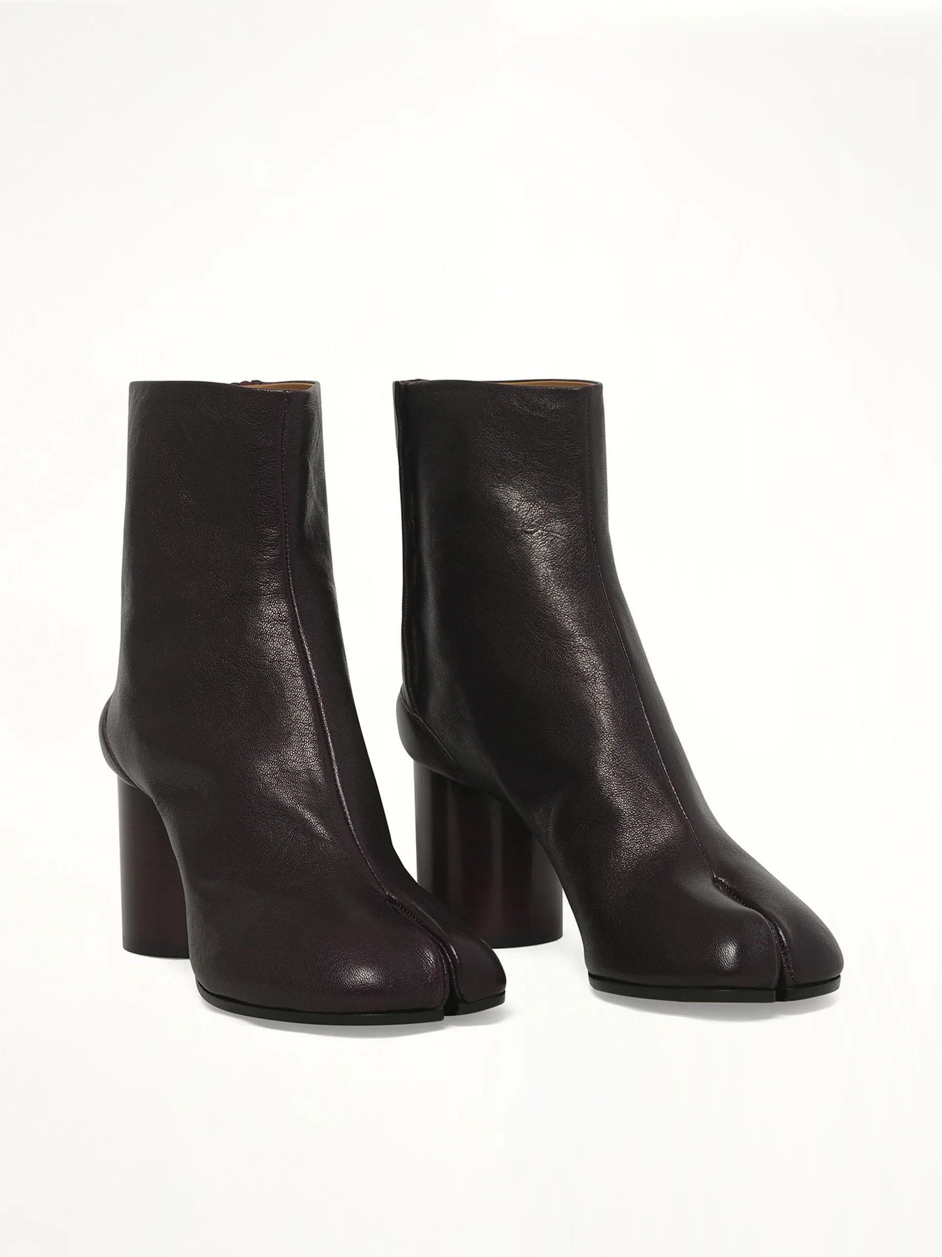 Maison Margiela o1w1db11225 Tabi Ankle Boots in Plum Size US 7 / IT 37 - 2 Thumbnail