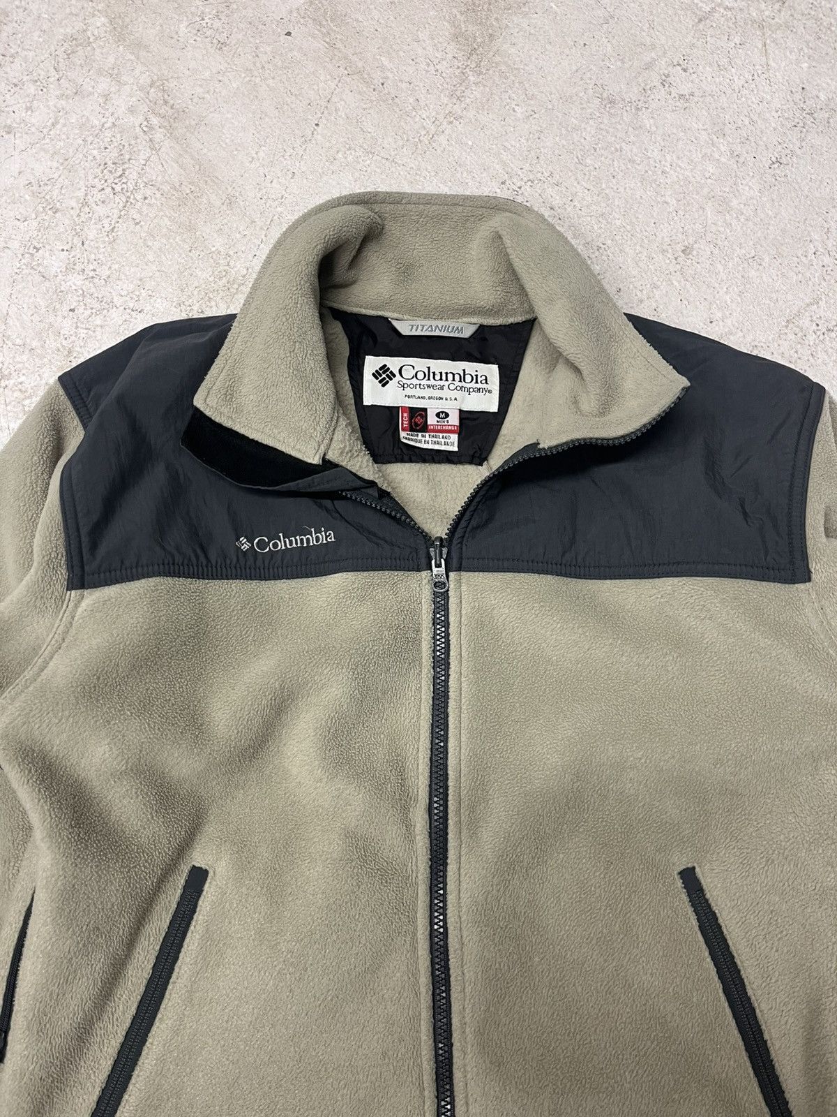 Columbia Vintage tan and grey columbia fleece Size US M / EU 48-50 / 2 - 1 Thumbnail