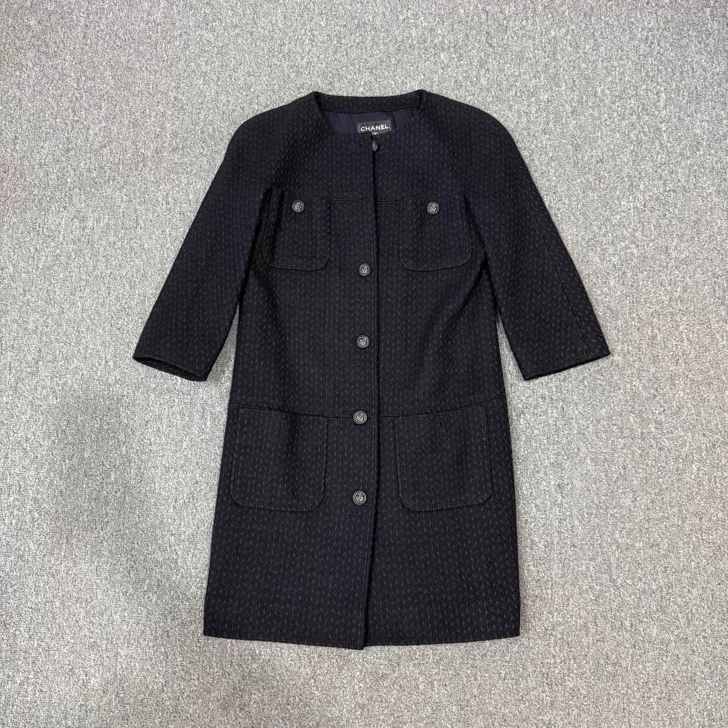Chanel Chanel Black Mid-Length Tweed Jacket 34 95 New Size XS / US 0-2 / IT 36-38 - 1 Thumbnail