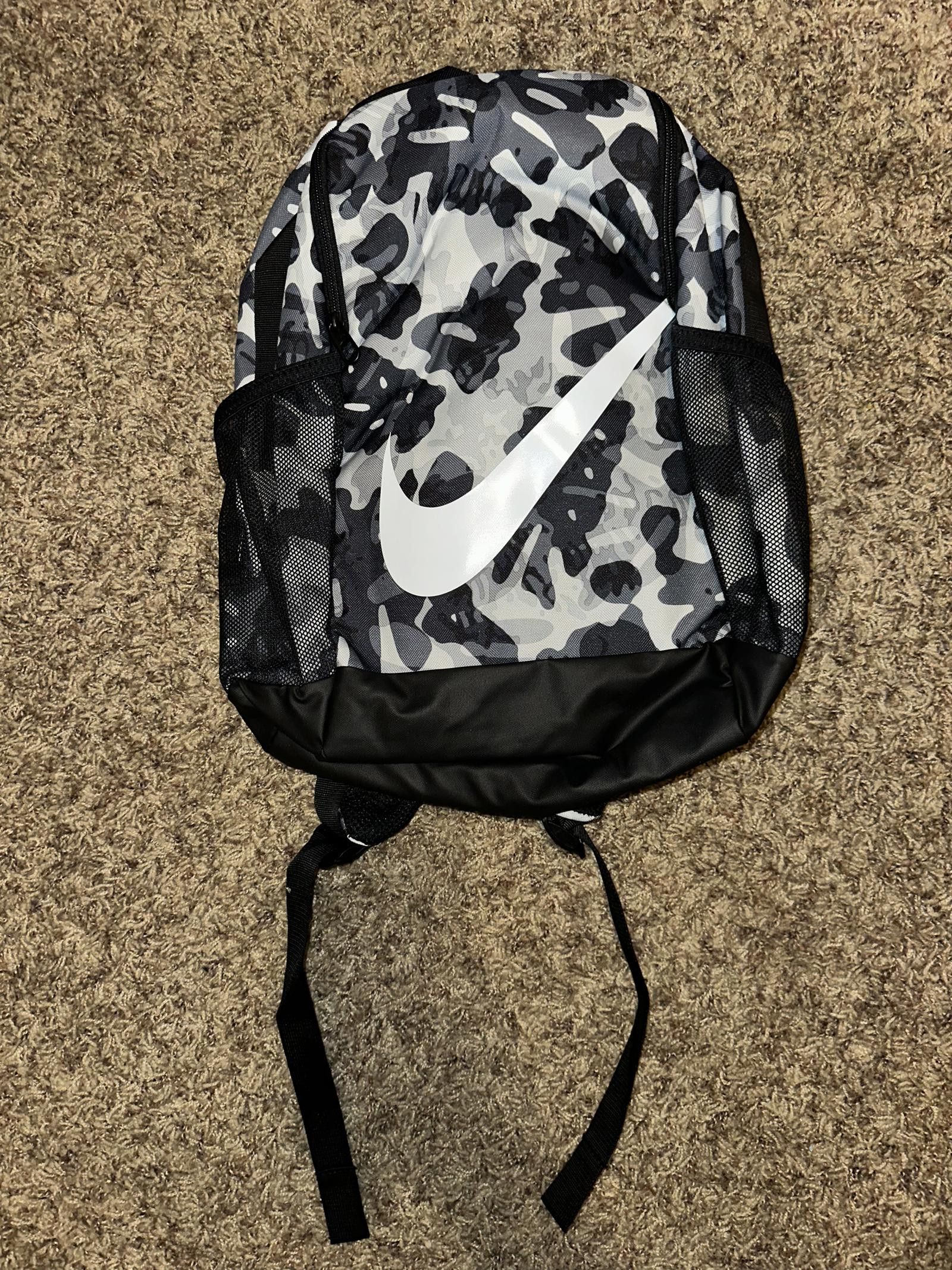 Nike Nike Backpack Printed Brasilia Black/White Size ONE SIZE - 1 Thumbnail