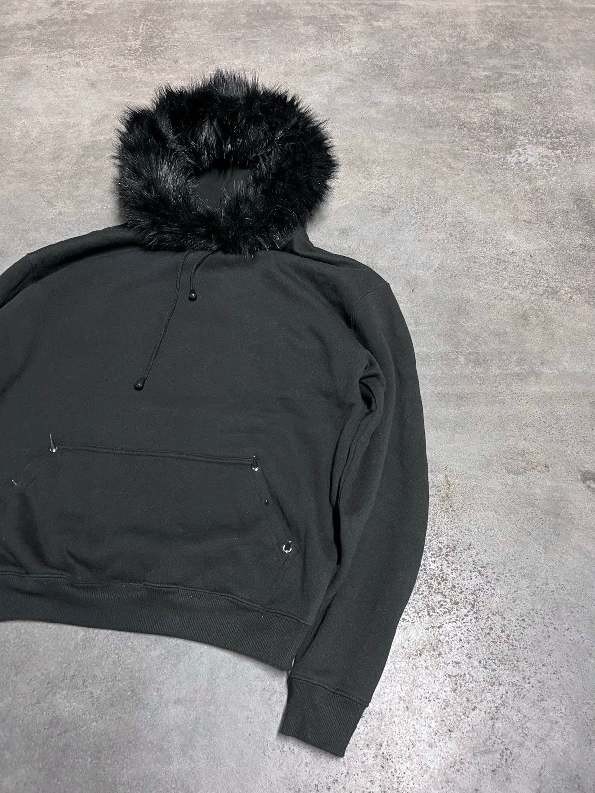 Japanese Brand Japanese Style Custom Spiked Faux Fur Hoodie Ifsixwasnine Size US M / EU 48-50 / 2 - 4 Thumbnail