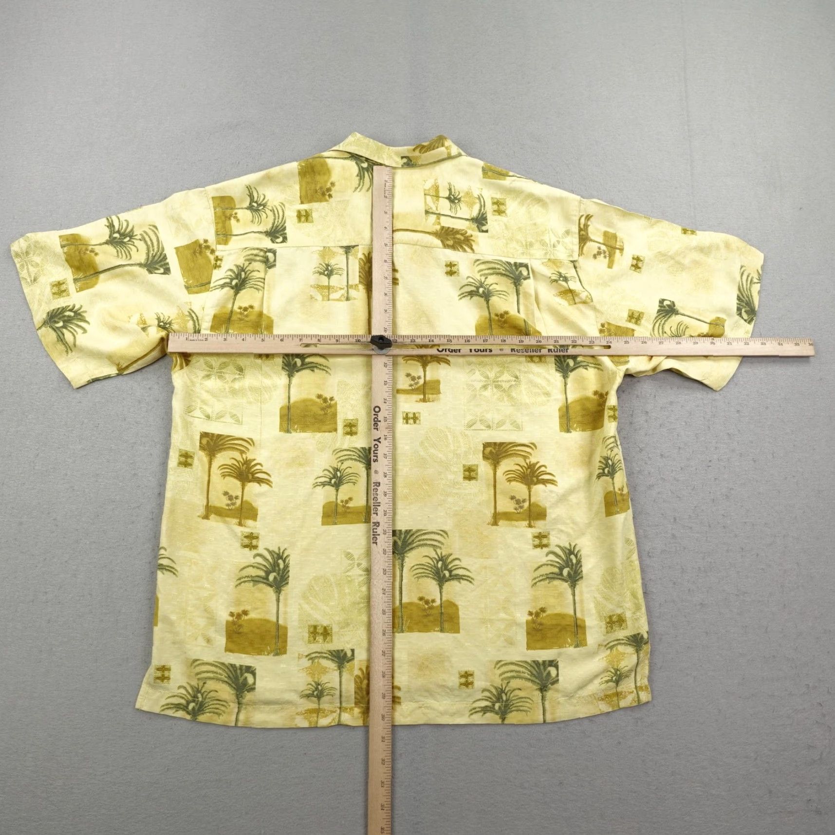 Tommy Bahama VINTAGE Tommy Bahama Shirt Mens XL Short Sleeve Button-Up Silk Yellow Palm Trees Beach Hawaiian 60s 70s Mens All-Over Print Size US XL / EU 56 / 4 - 6 Thumbnail