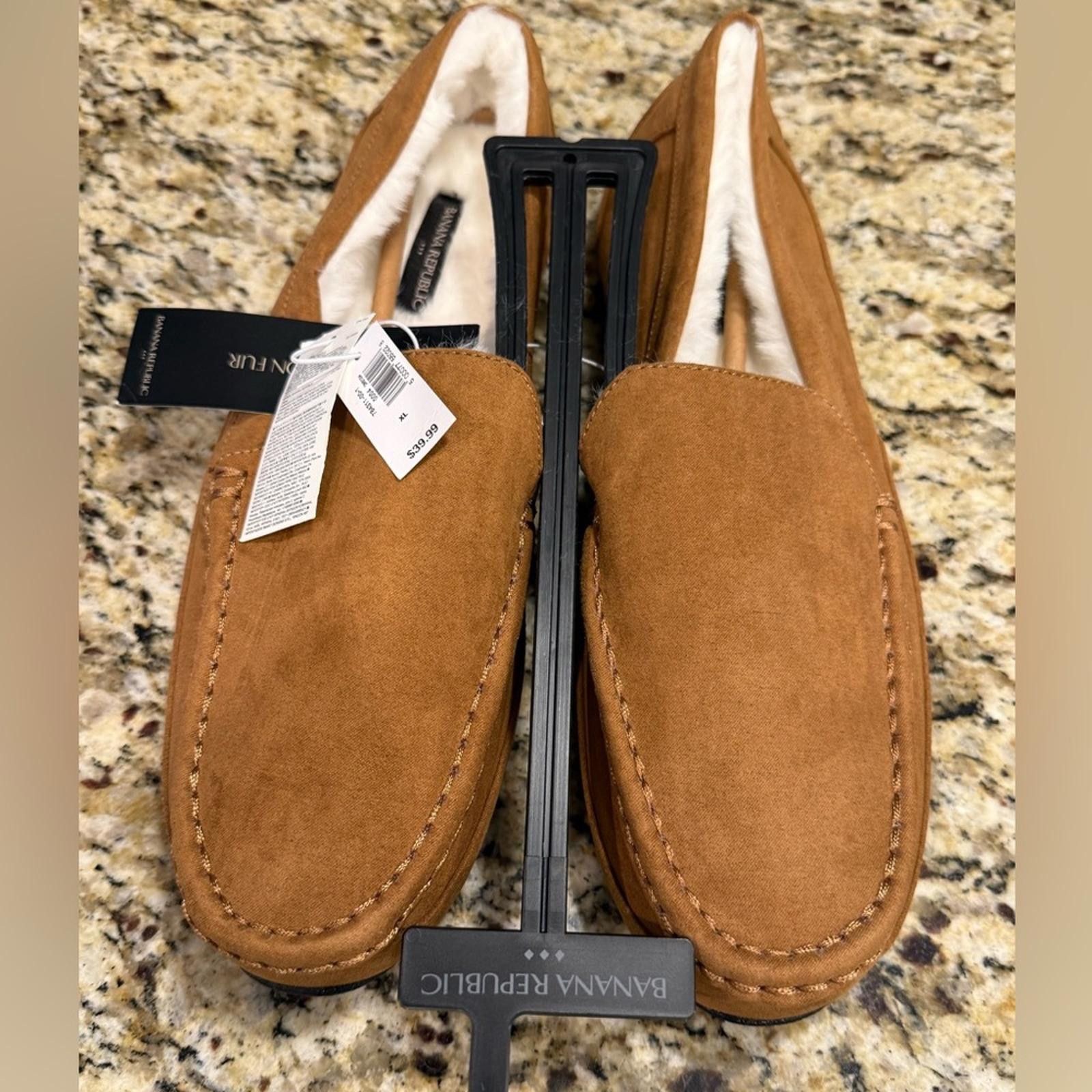 Other Banana Republic Factory tan faux leather fur slipper XL Size US 7.5 / IT 37.5 - 3 Thumbnail