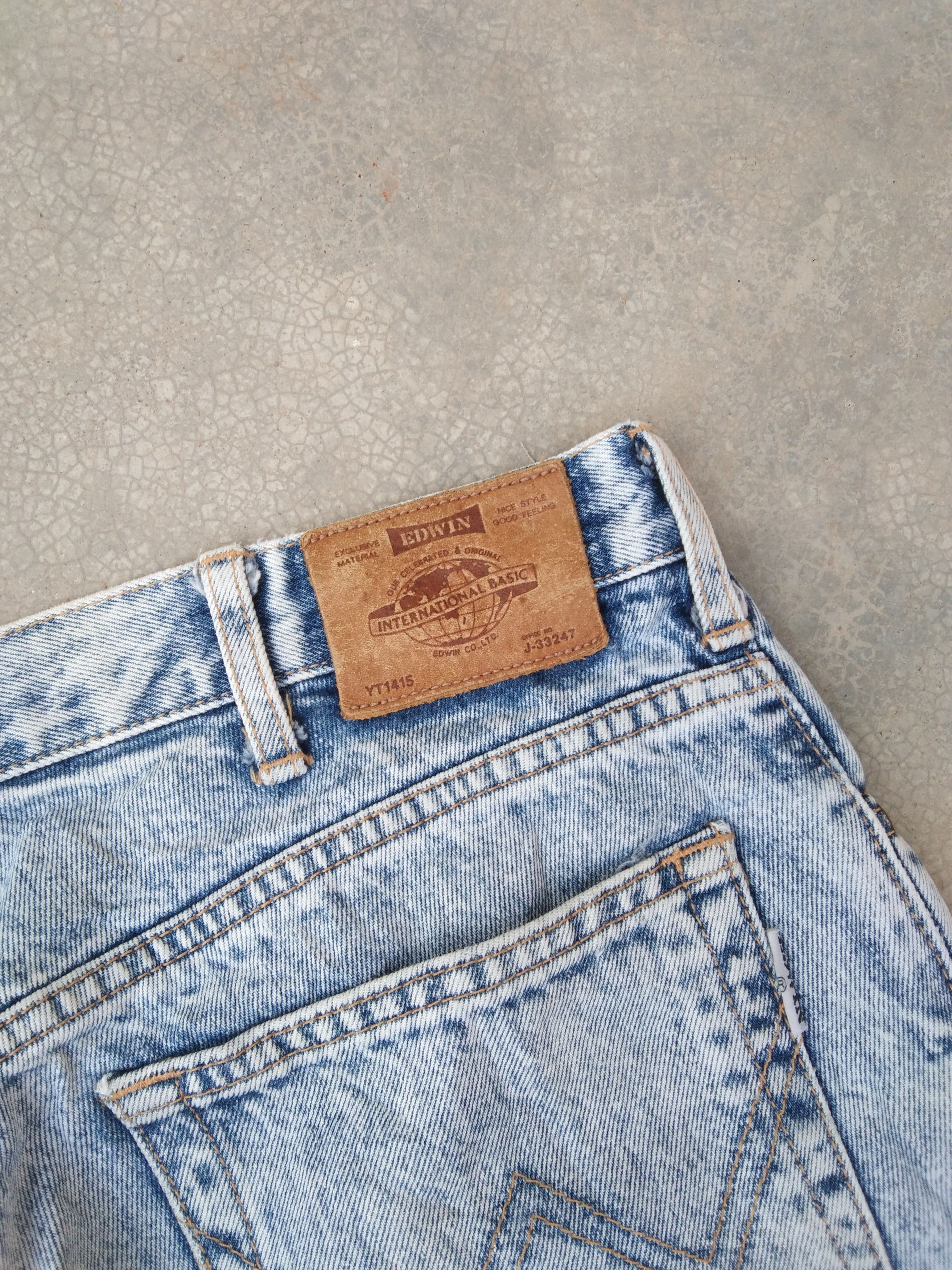 Edwin Vintage Distressed Edwin Jeans Acid Blue Wash Denim 36x30 Size US 36 / EU 52 - 3 Thumbnail