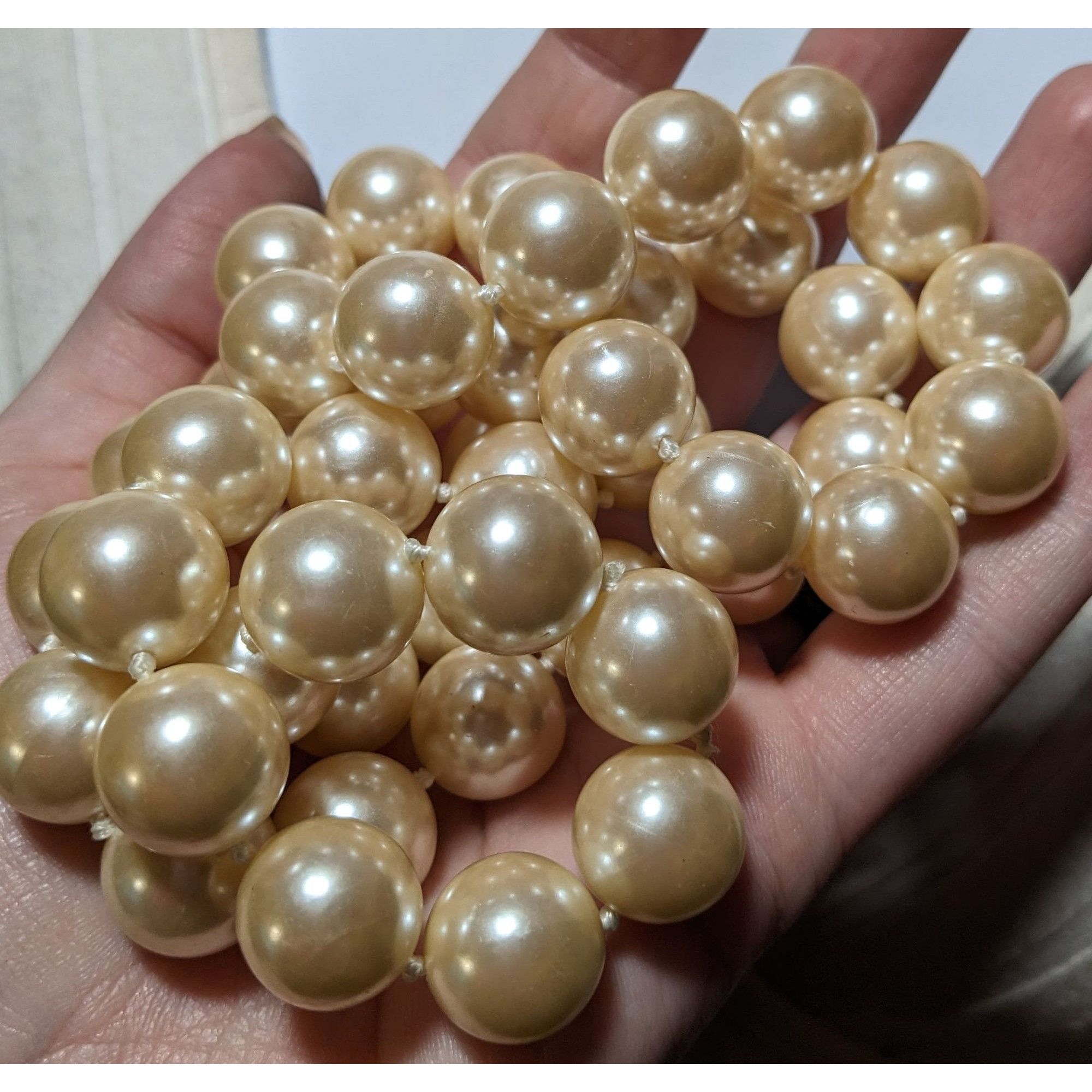 Other Chunky Retro Cream Faux Pearl Costume Necklace Size ONE SIZE - 8 Thumbnail