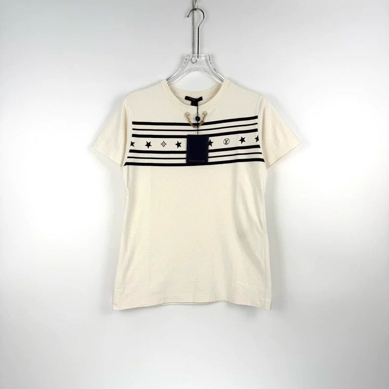 Louis Vuitton Louis Vuitton Milk white pentagram logo chain short sleeve Size US L / EU 52-54 / 3 - 3 Thumbnail