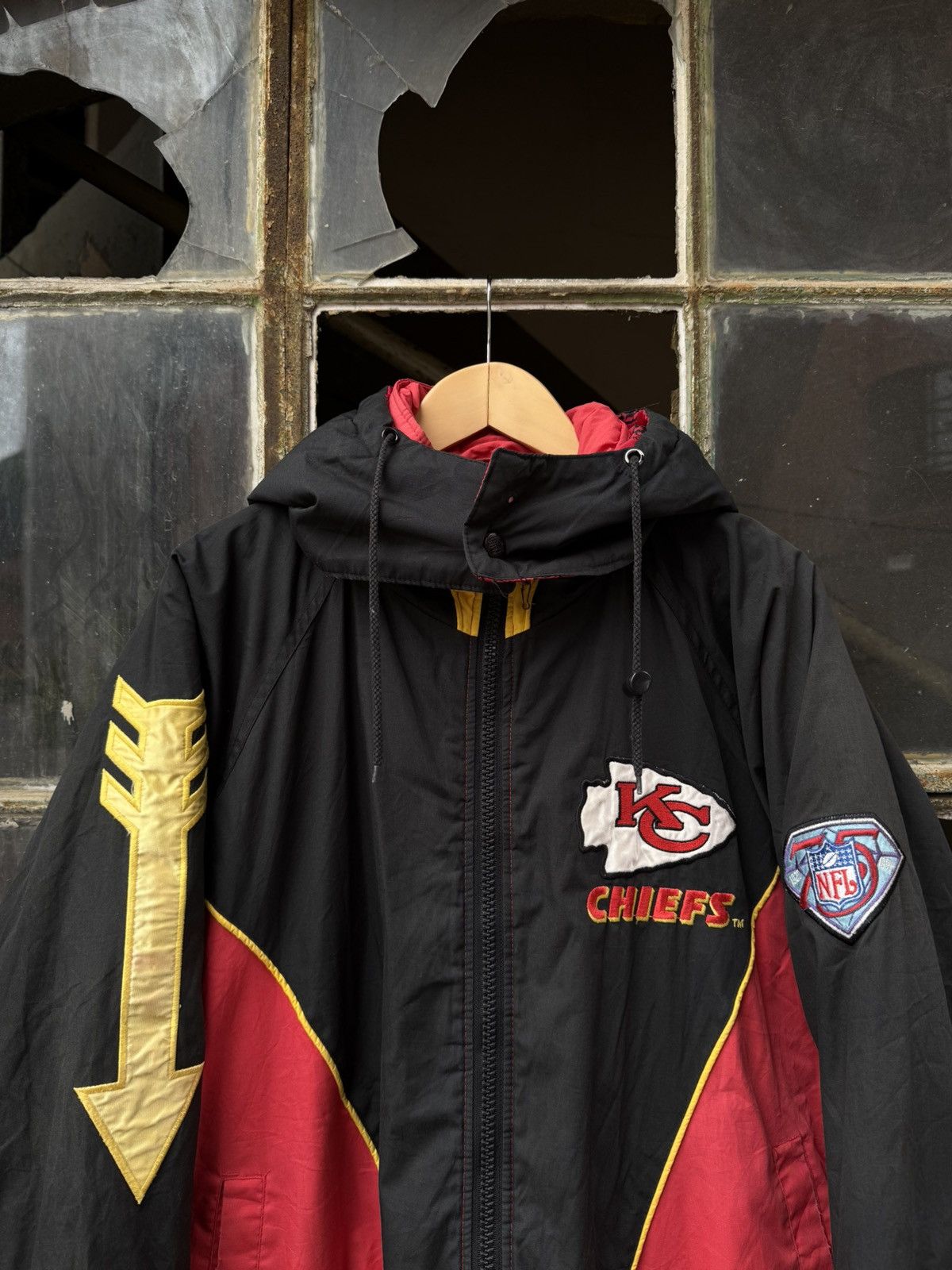 Pro Player Vintage Pro Player Jacket Kc Chiefs nfl usa streetwear 90’ Size US L / EU 52-54 / 3 - 3 Thumbnail