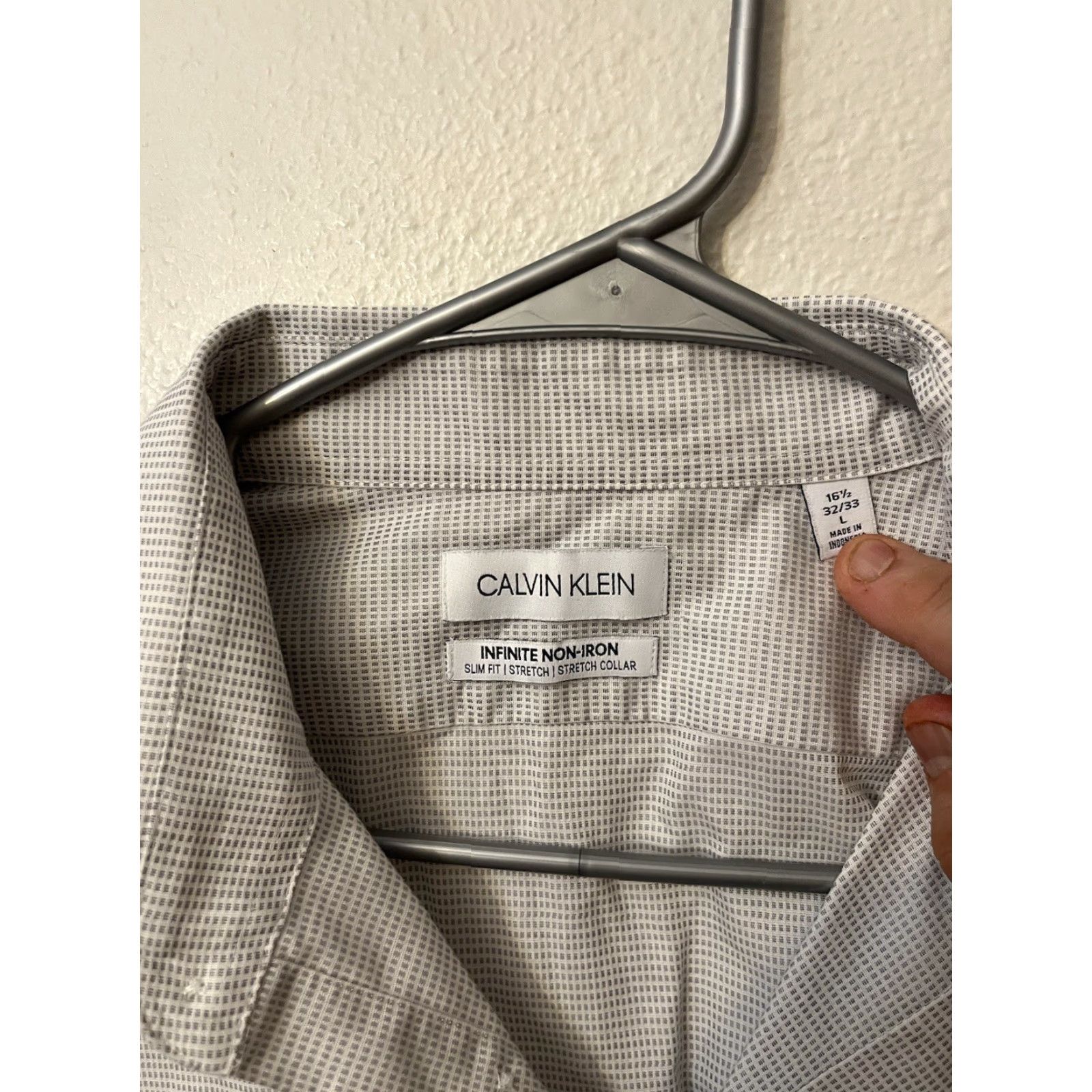 Calvin Klein Calvin Klein Shirt Gray Solid Slim Fit Large 100% Cotton Dress Shirt Men Size US L / EU 52-54 / 3 - 3 Thumbnail