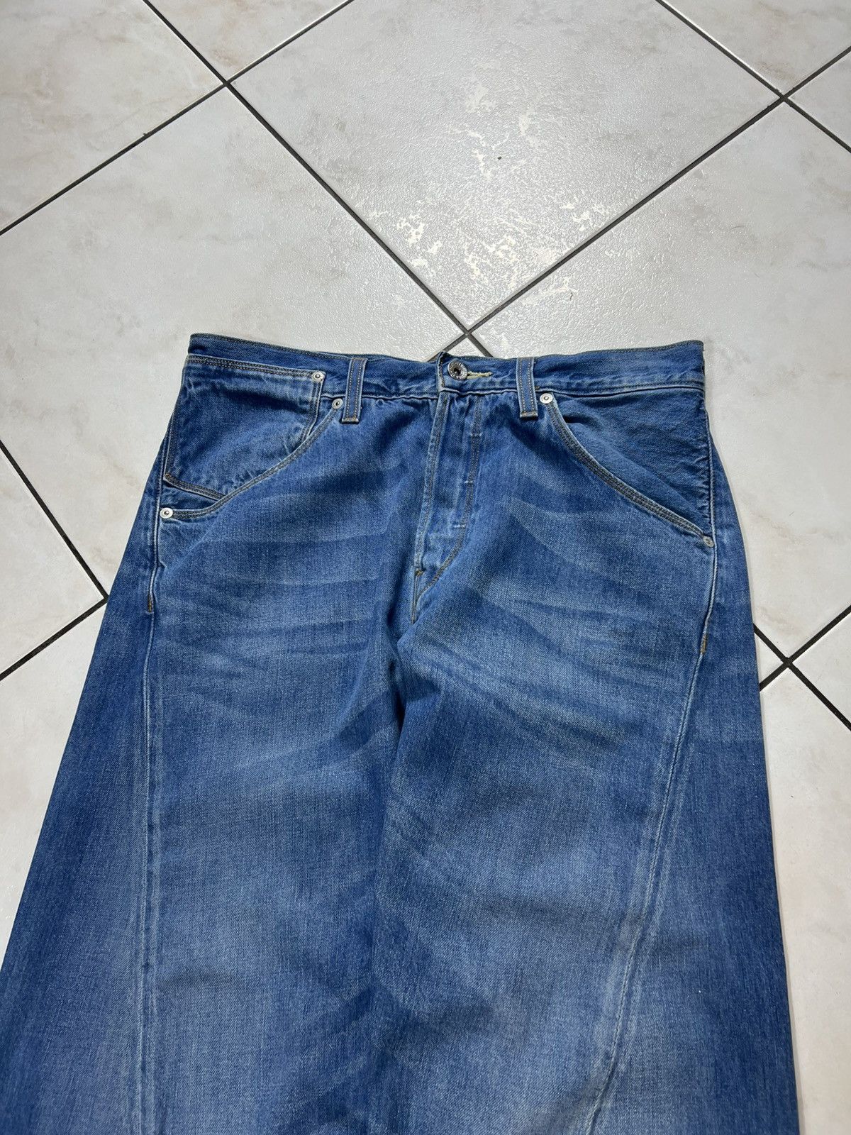 Levi's Vintage Levi’s engineered jeans y2k buckle back washed pants Size US 31 - 3 Thumbnail