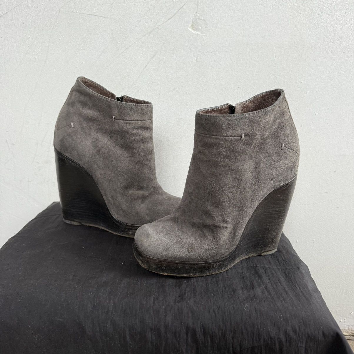 Costume National Costume National Grey Suede Wedge Ankle Boots Size US 8 / IT 38 - 3 Thumbnail