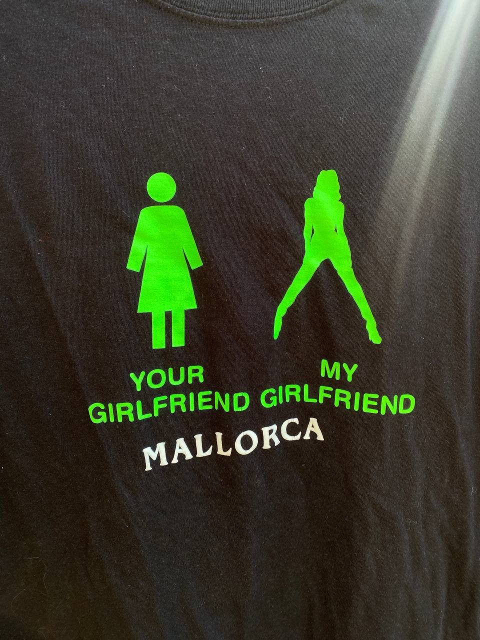 Vintage Archive 2000s “Your Girlfriend / My Girlfriend” Mallorca Size US XL / EU 56 / 4 - 2 Thumbnail