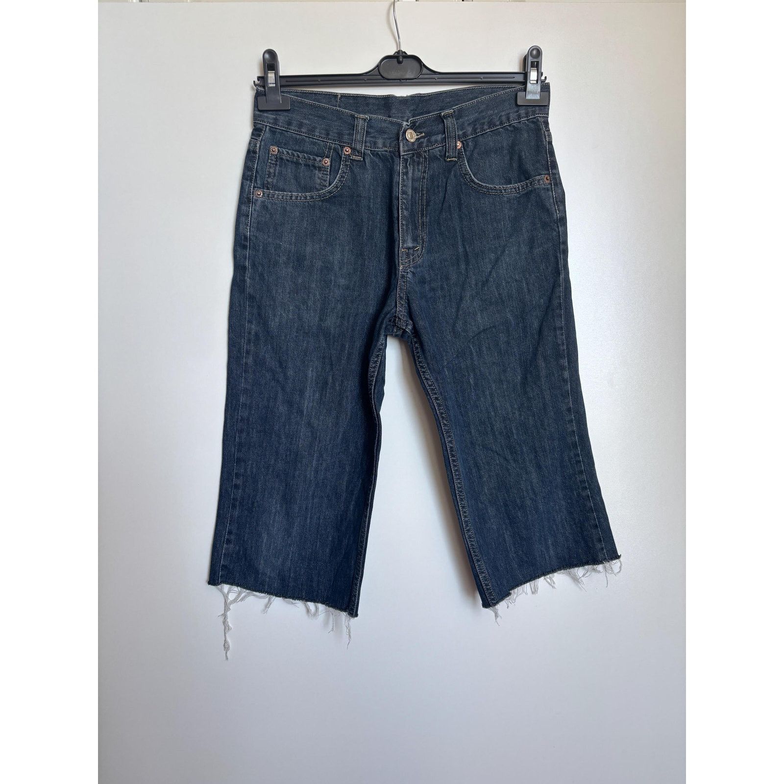 Levi's Levi's W30 Double Red Tab Y2K Cut-Off Capri Denim Shorts Size US 30 / EU 46 - 4 Thumbnail