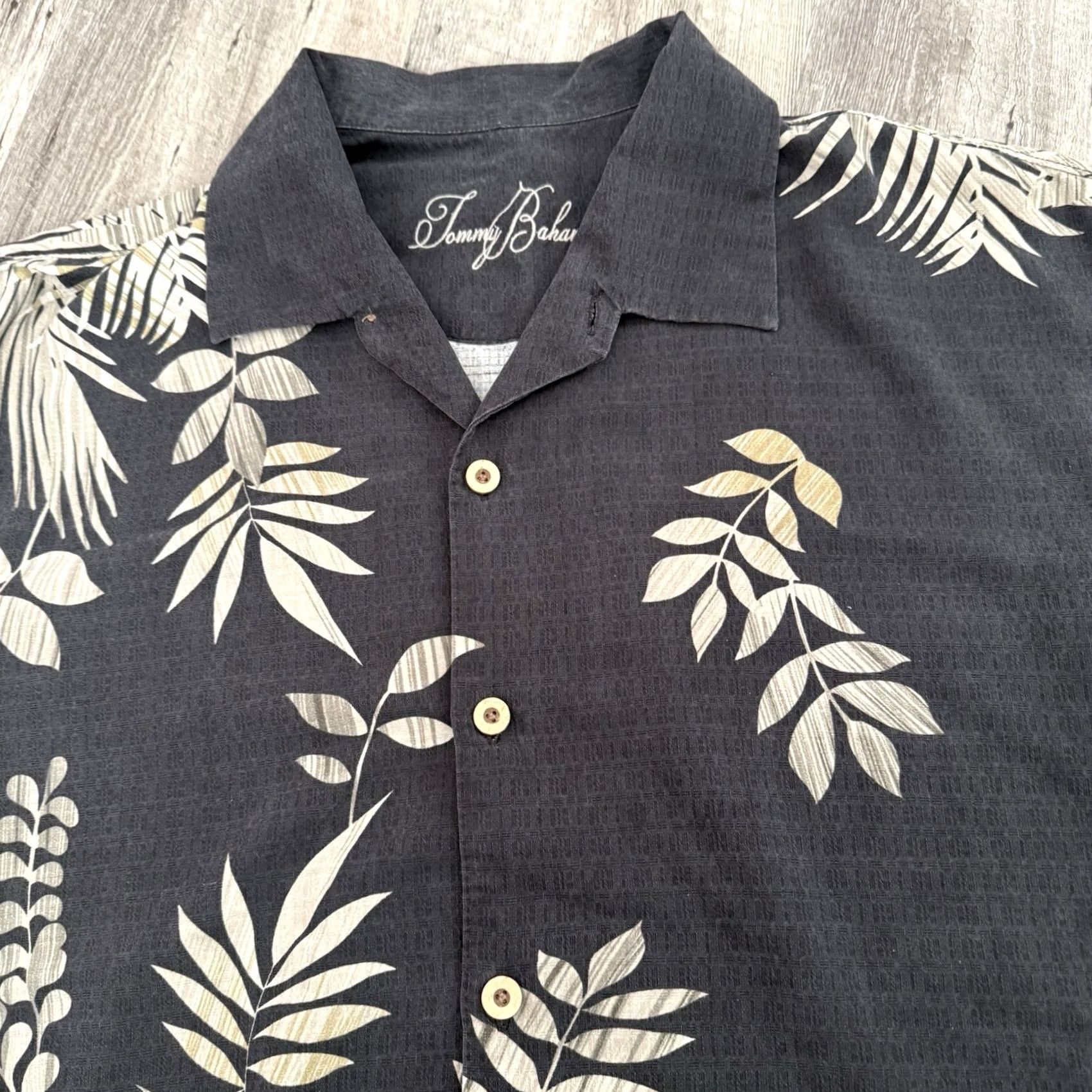 Tommy Bahama Tommy Bahama Shirt Mens XL Washed Black Tan Floral 100% Silk Camp Hawaiian Casual Size US XL / EU 56 / 4 - 3 Thumbnail
