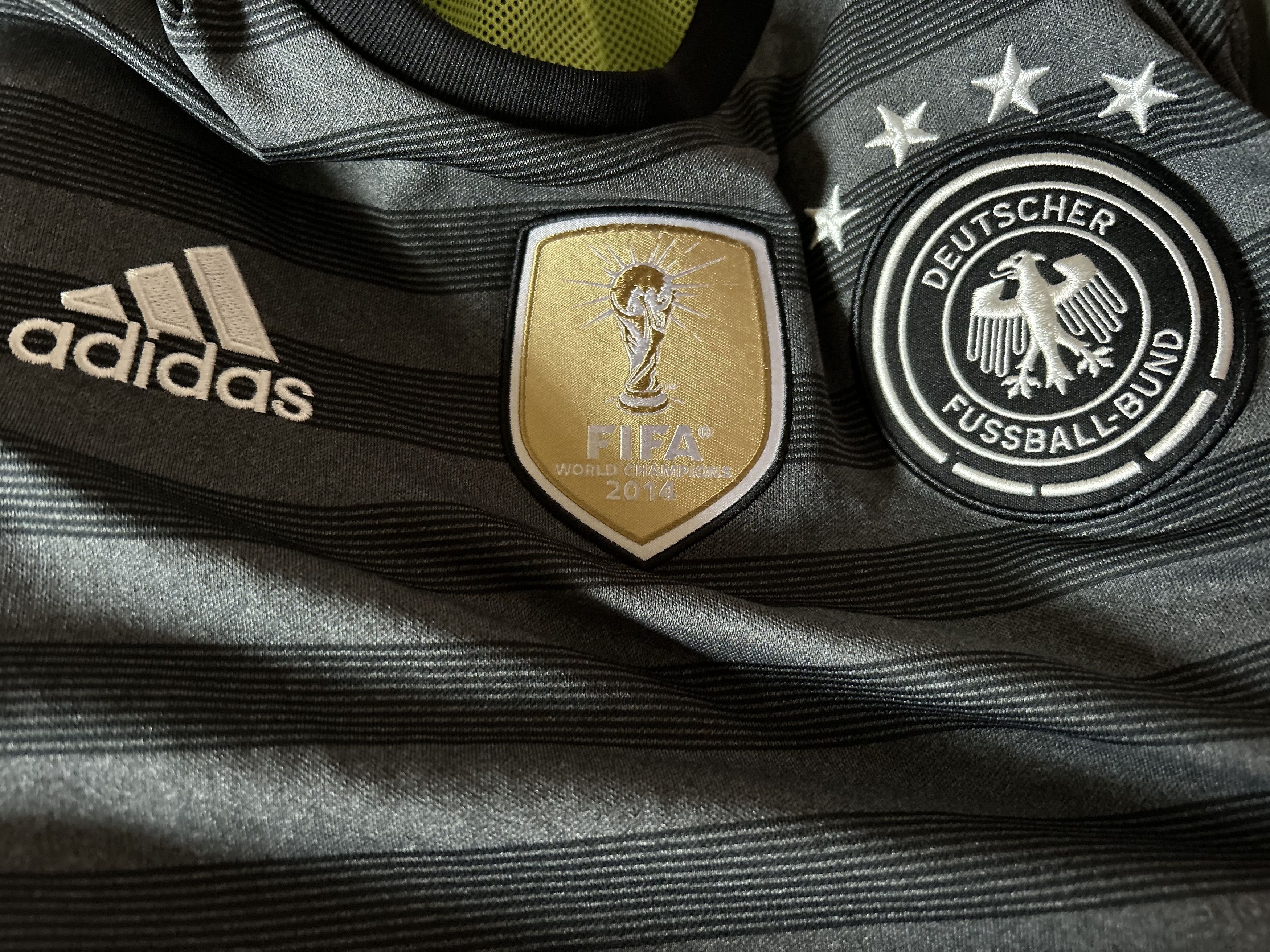 Adidas GERMANY - 2015 - 2016 - Adidas - M - UNIQUE Size US M / EU 48-50 / 2 - 9 Thumbnail