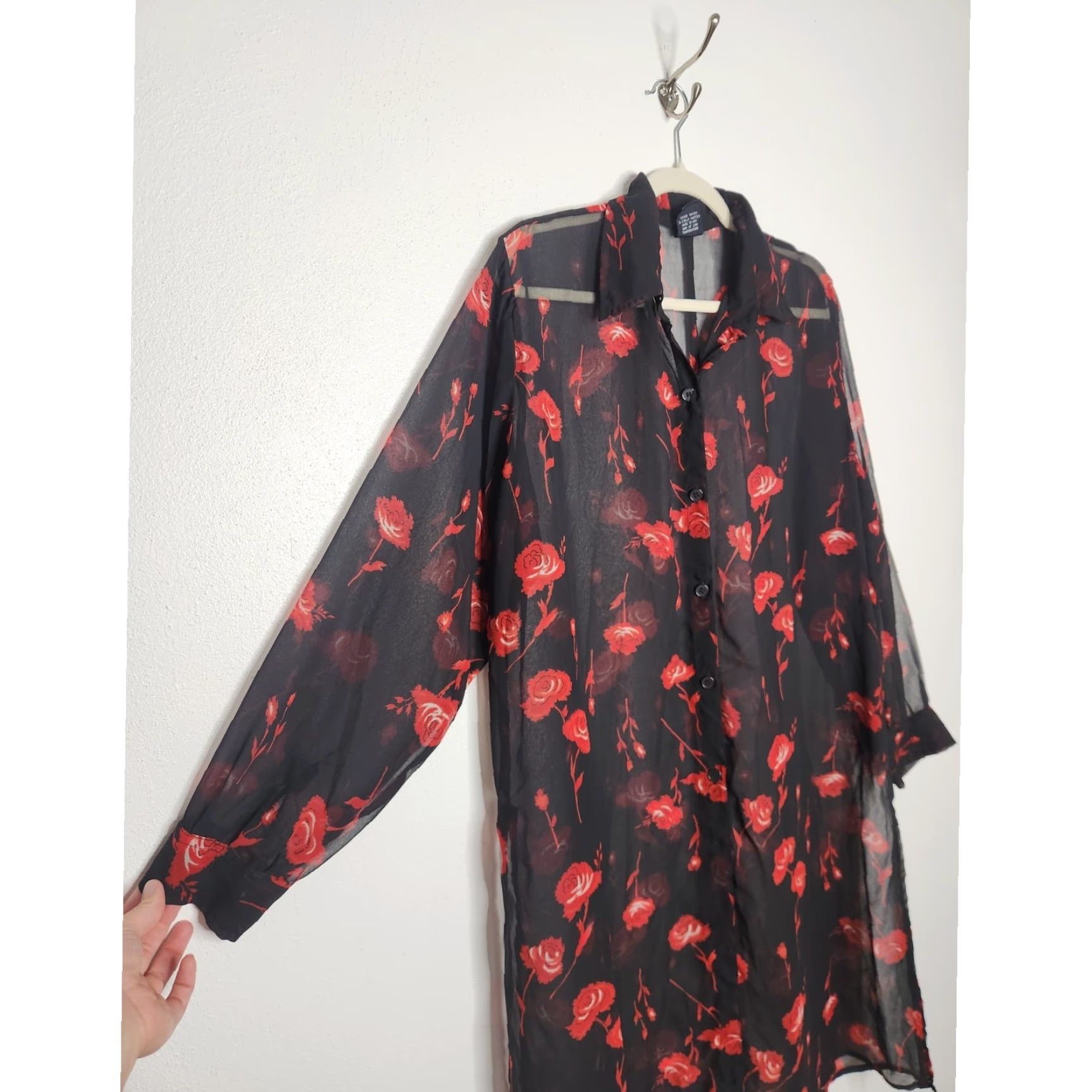 Vintage VINTAGE Black Zero Zero Shirt 1X Button-Up Women 2Pits 41 Length Nature Roses Art Duster Emo Goth Fall Autumn Vintage Size XL / US 12-14 / IT 48-50 - 3 Thumbnail