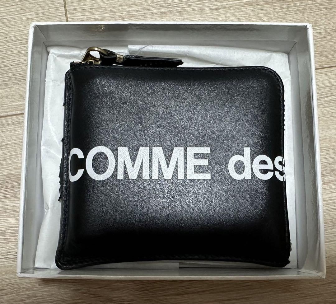 Comme des Garcons Oversized Logo Wallet Size ONE SIZE - 1 Thumbnail