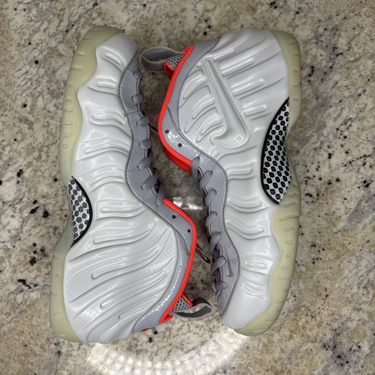 Nike Size 10.5-Nike Foamposite Premium Pure PlatinumNO BOX/INSOLE Size US 10.5 / EU 43-44 - 12 Thumbnail