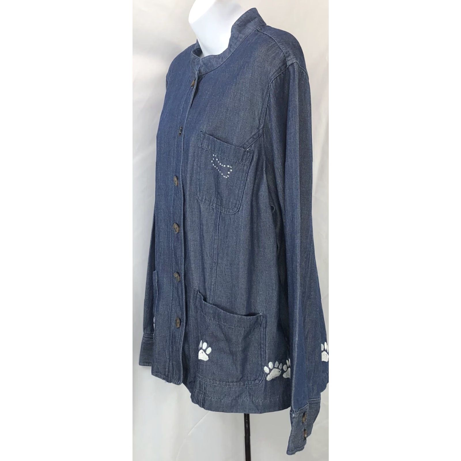 Croft & Barrow Croft Barrow Lt Jacket XL Chambray Denim Pockets Embroidery Dog Mom Puppy Paws Size XL / US 12-14 / IT 48-50 - 2 Thumbnail