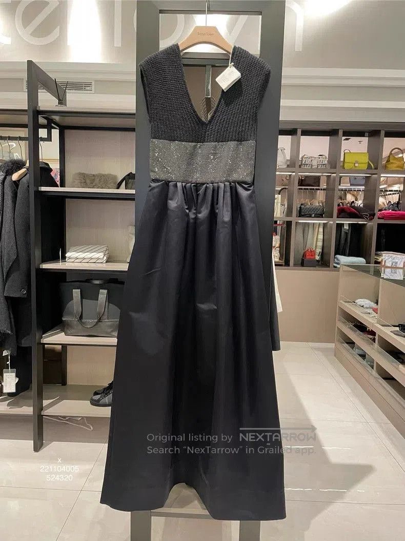 Brunello Cucinelli Brunello Cucinelli Black Silk Evening Dress . Size M / US 6-8 / IT 42-44 - 1 Thumbnail