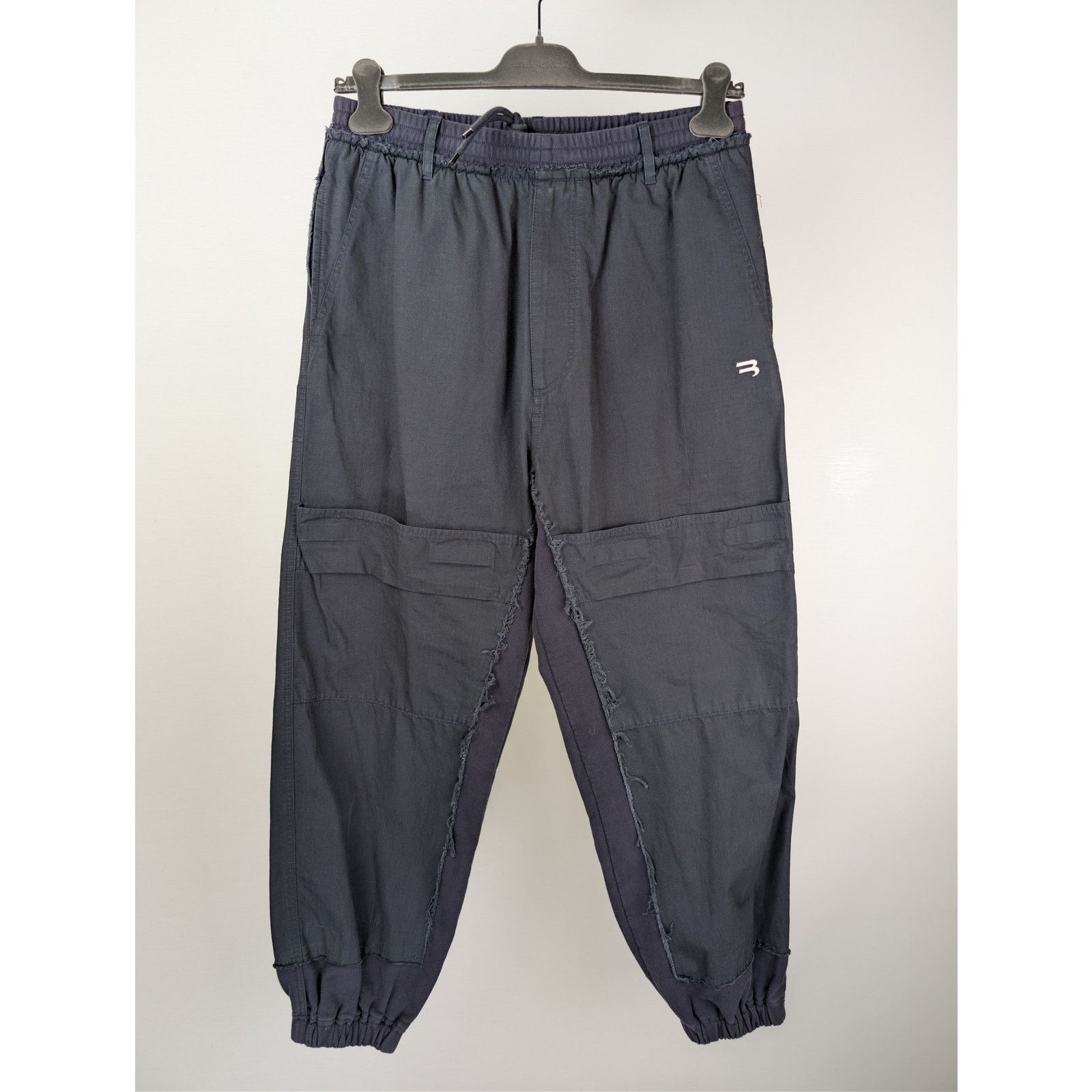 Balenciaga o1rshd1 Patched Hybrid Cargo Trackpants in dark navy Size US 30 / EU 46 - 2 Thumbnail