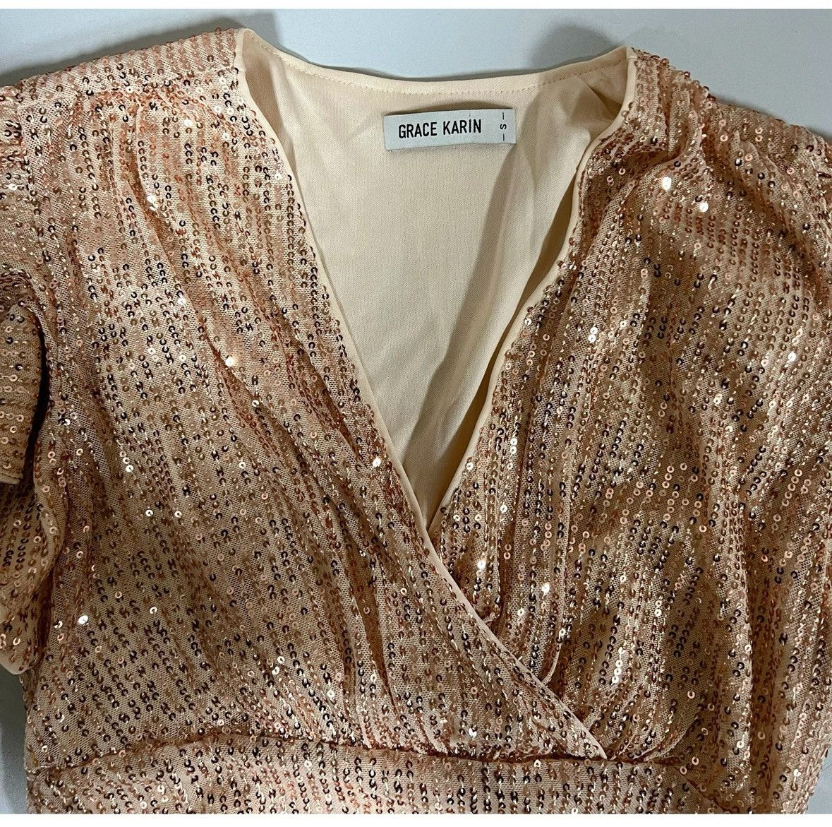 Grace in LA Gold Sequin Ruched Flounce Sleeve Shirt Top Blouse Size S ✨ Size S / US 4 / IT 40 - 4 Thumbnail