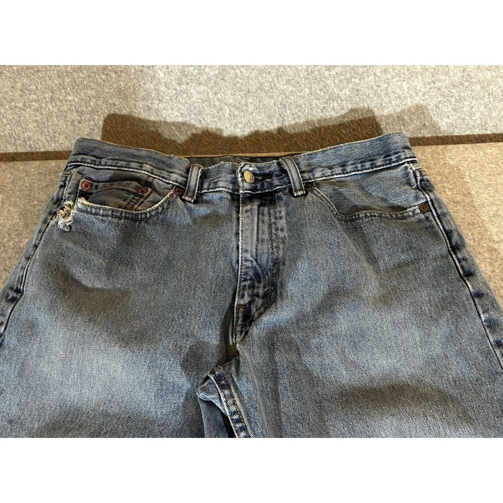 Levi's Levi's 505 Jeans Men 33x34 Regular Fit Straight Light Blue Denim Pockets Zip Fly Size US 33 - 2 Thumbnail