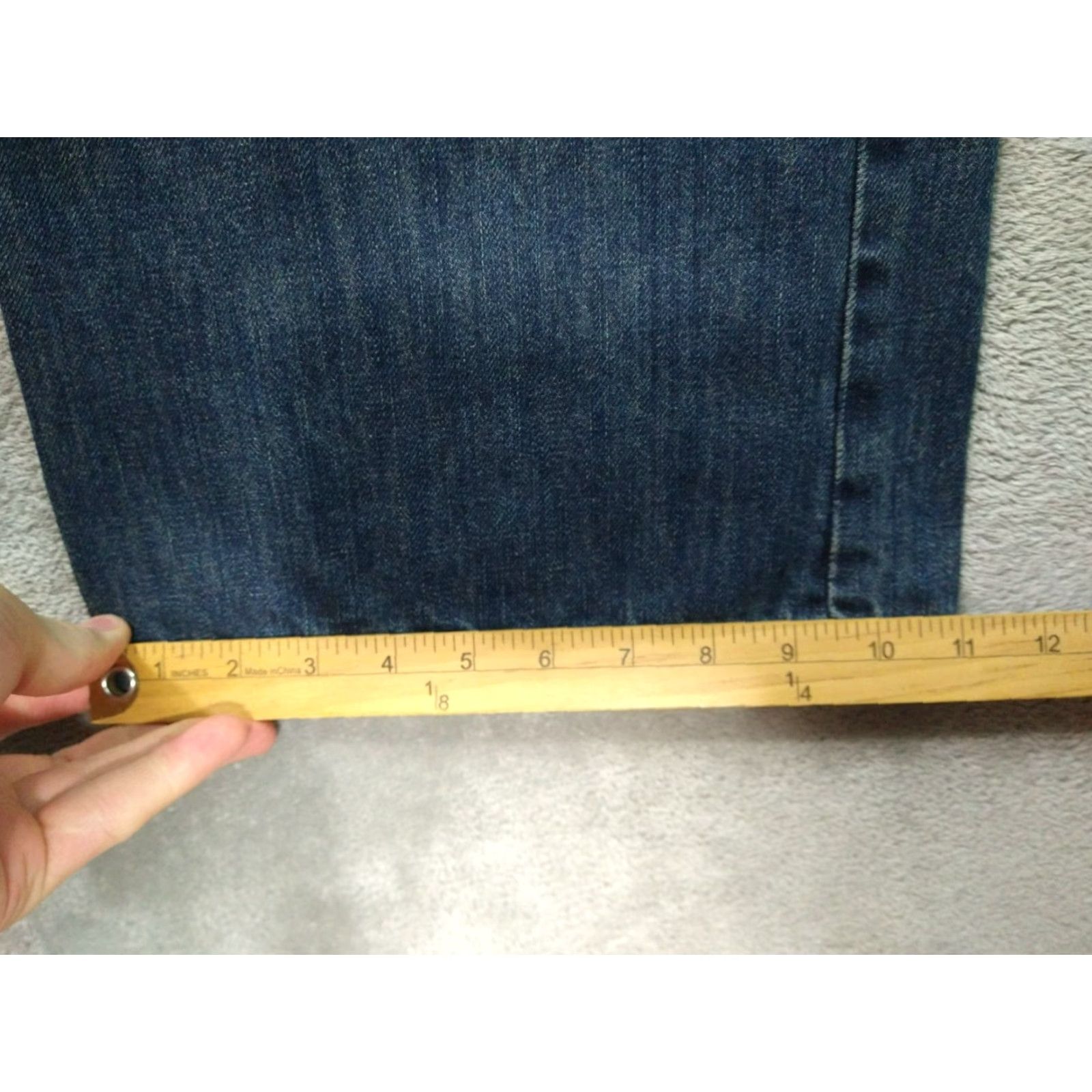 Old Navy Old Navy Jeans Men 44x32 Blue Denim Loose Straight Leg High Rise Dark Wash Jeans Regular Size Type: Jeans Men Wide 5-Pocket Pattern: Solid Size US 44 / EU 60 - 6 Thumbnail