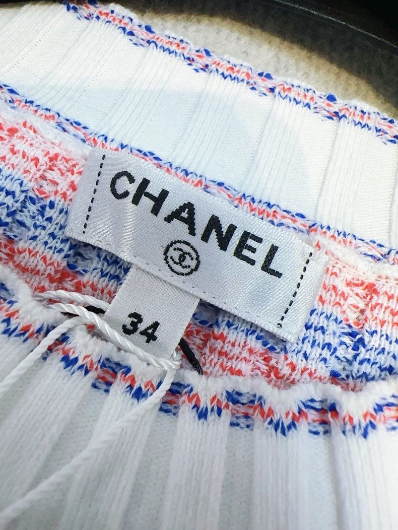 Chanel Chanel 20p pink blue striped white logo short-sleeved knit Size XXS / US 00 / IT 34 - 5 Thumbnail