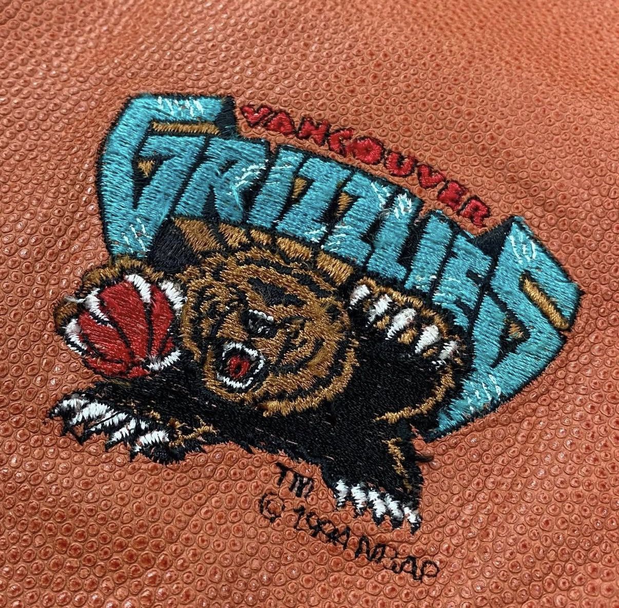 Spalding Vintage 90s Spalding NBA Basketball Leather Jacket 1 of 1 XL Size US XL / EU 56 / 4 - 4 Thumbnail