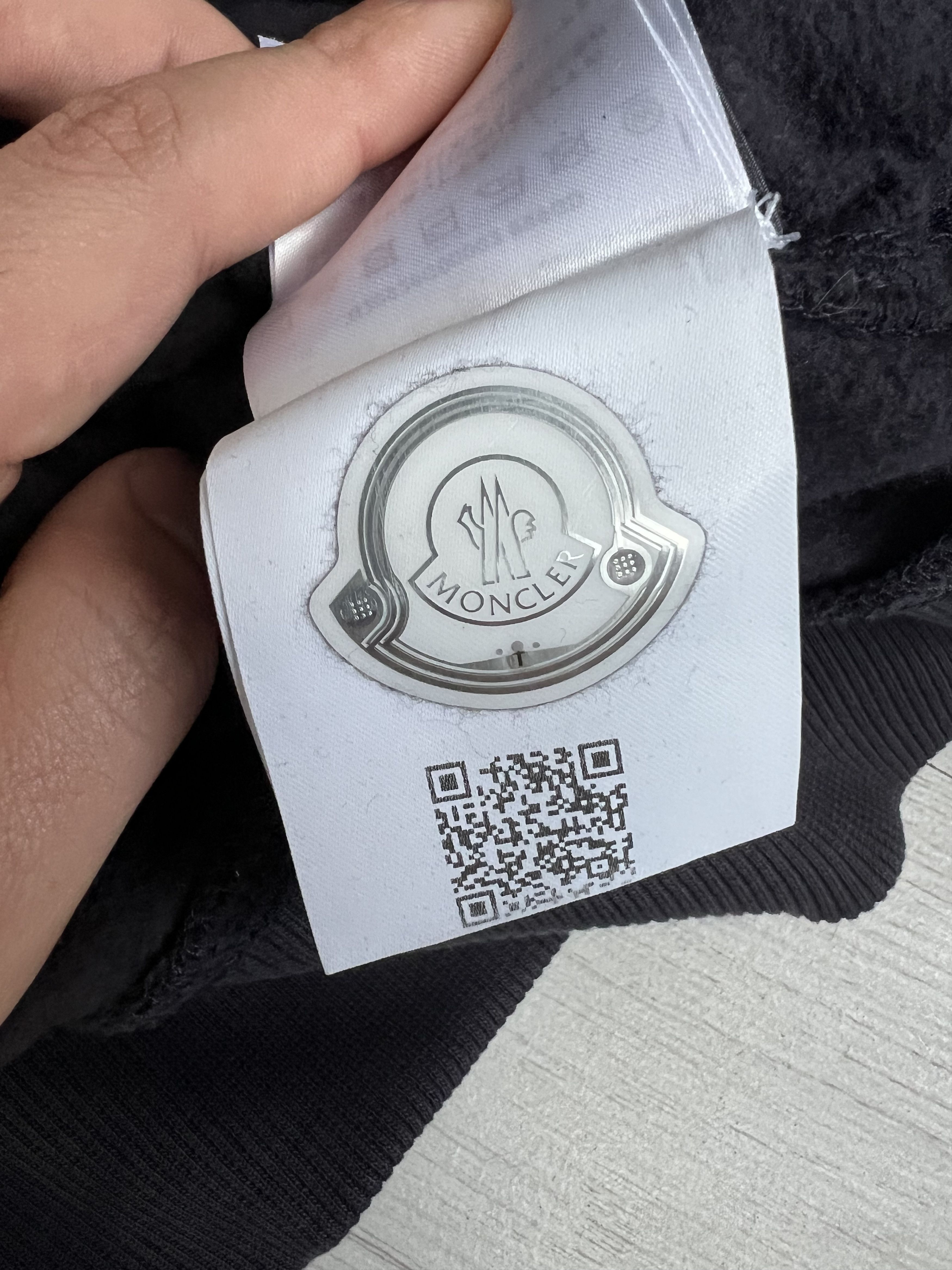 Moncler MONCLER GENIUS 2 Moncler 1952 Logo-patch Hoodie Size US M / EU 48-50 / 2 - 9 Thumbnail