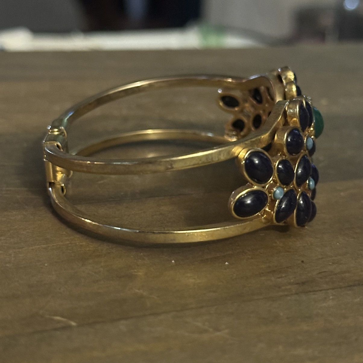 Other Cabochon stones gold tone hinged bangle bracelet Size ONE SIZE - 5 Thumbnail