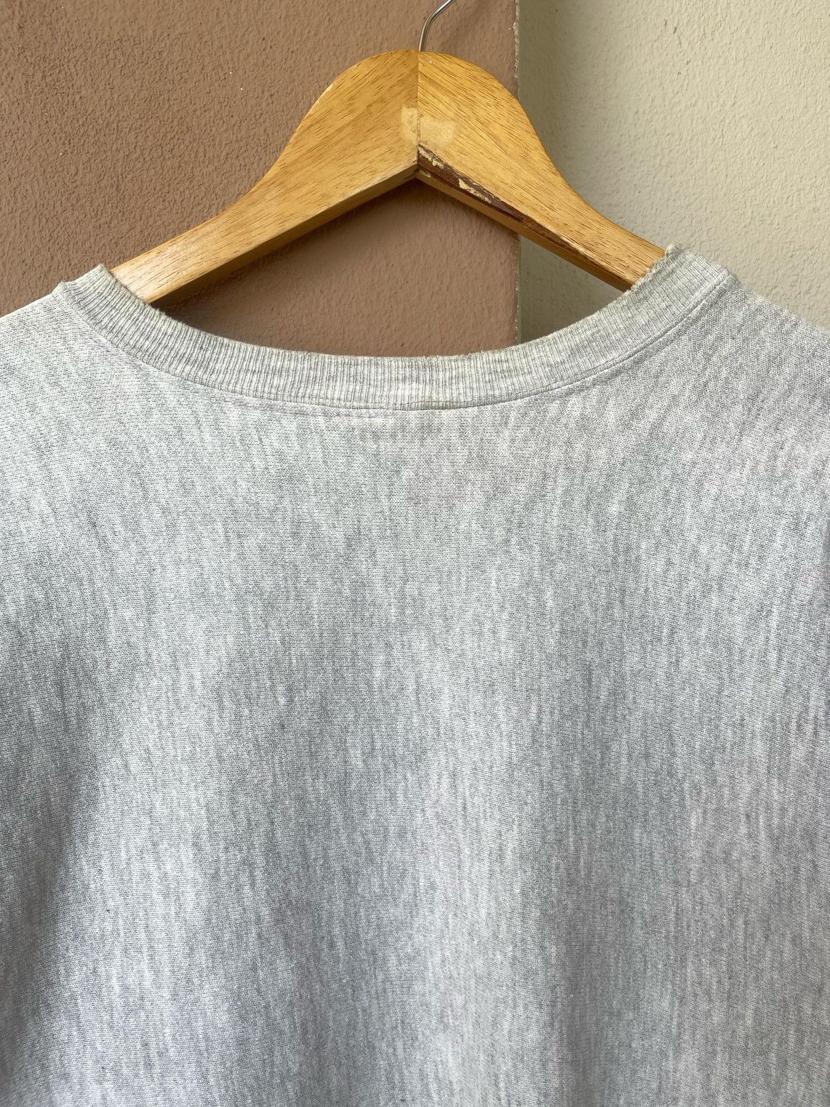 Champion × Vintage Vintage Distressed Champion Reverse Weave Sweatshirt Size US M / EU 48-50 / 2 - 15 Thumbnail