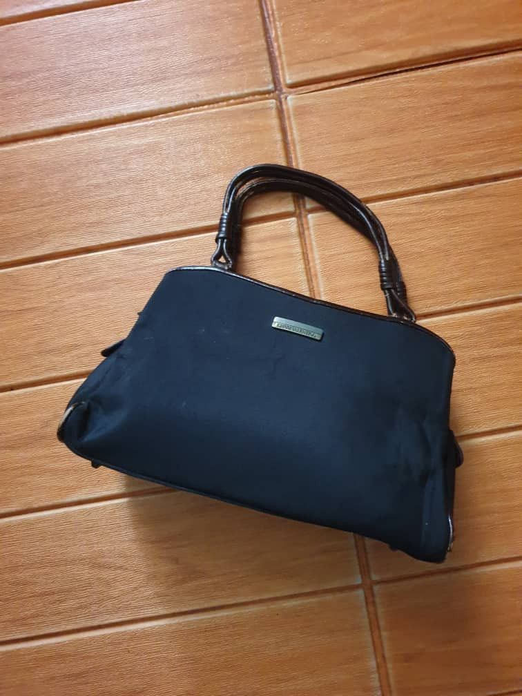 Gianni Valentino black colour carry bag