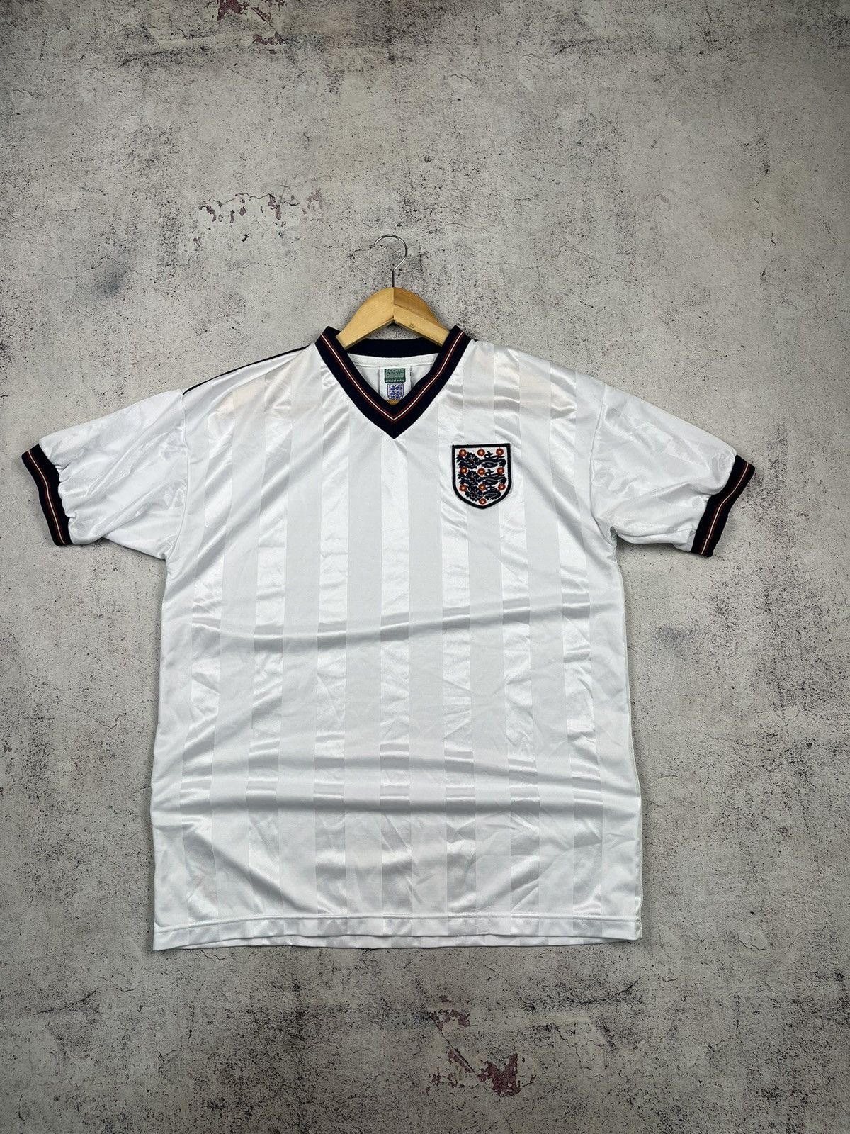 Vintage ENGLAND 90s HOME FOOTBALL SHIRT SOCCER JERSEY SCORE DRAW Size US L / EU 52-54 / 3 - 1 Thumbnail