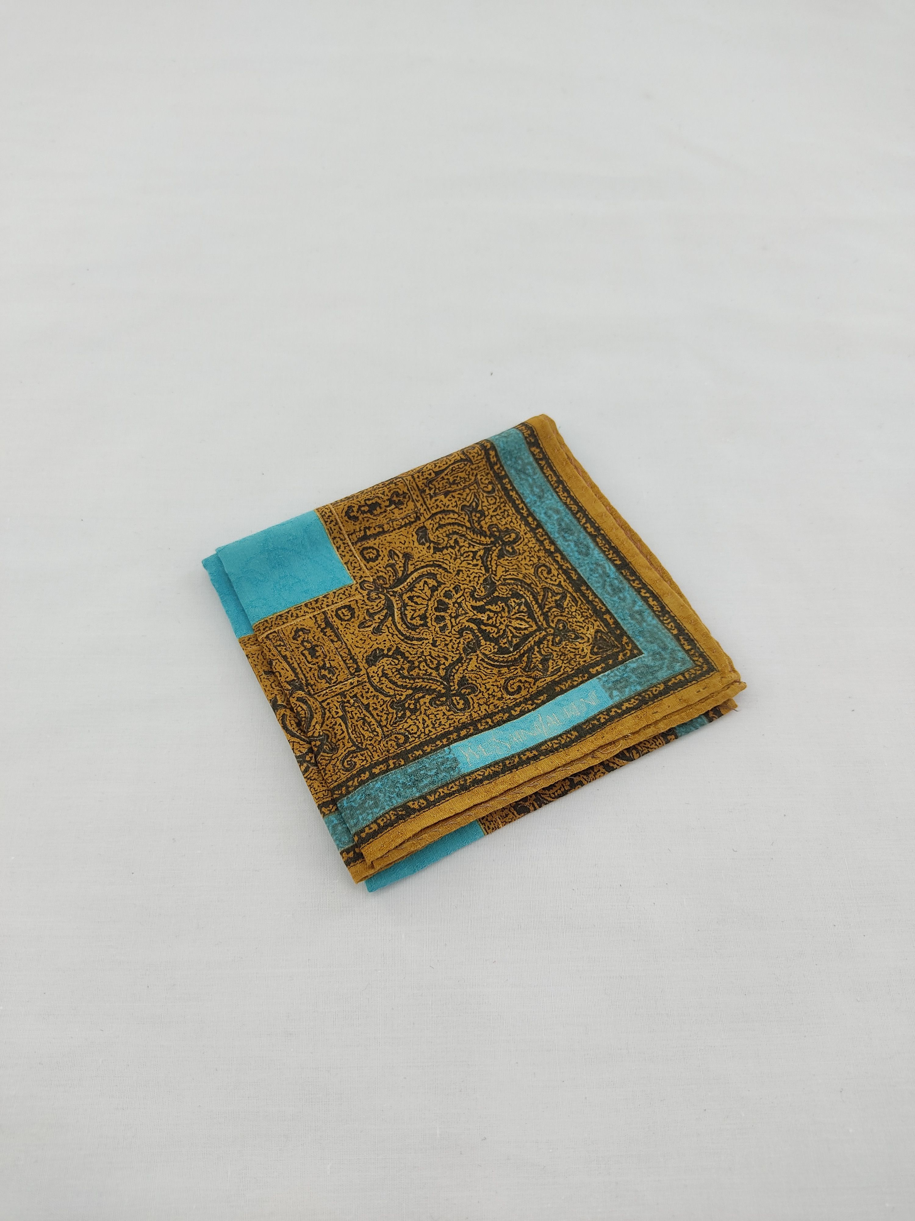 Vintage Vintage Yves Saint Laurent Handkerchief / Neckwear / Bandana Size ONE SIZE - 2 Thumbnail