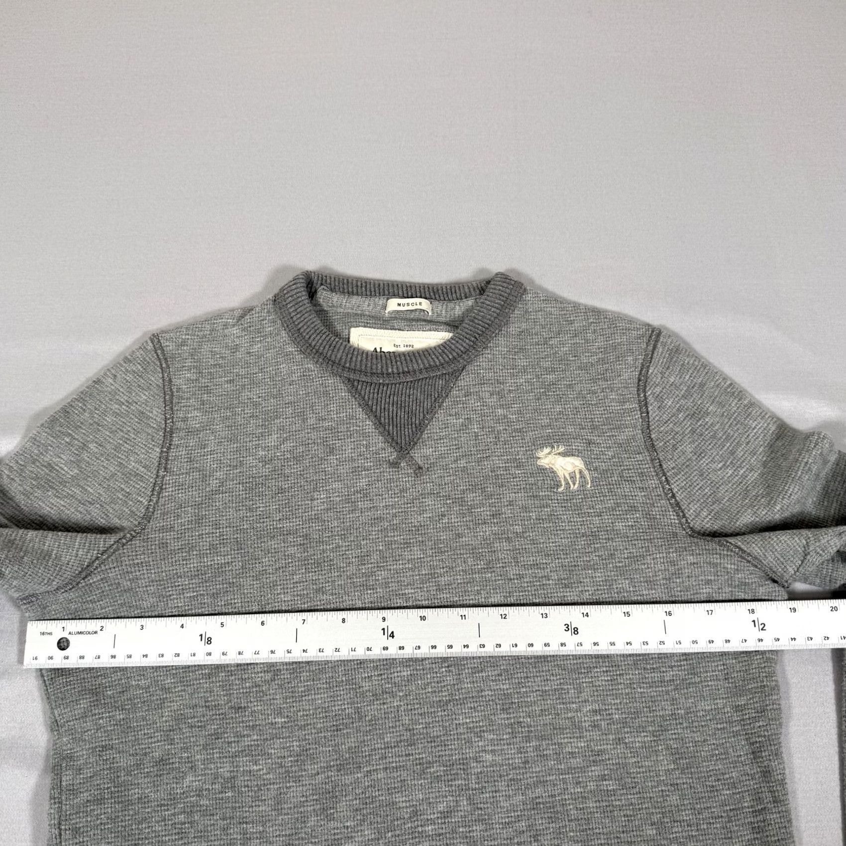 Abercrombie & Fitch Abercrombie & Fitch Shirt Mens M Gray Waffle Knit Thermal Crewneck Moose Y2K Vintage: No? No, Vintage: No Size US M / EU 48-50 / 2 - 4 Thumbnail