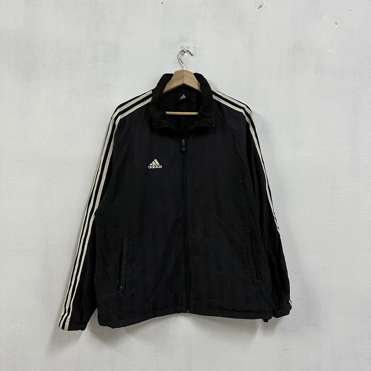 Adidas Vintage Adidas Stripe Sweater 🔥 Size US L / EU 52-54 / 3 - 1 Thumbnail