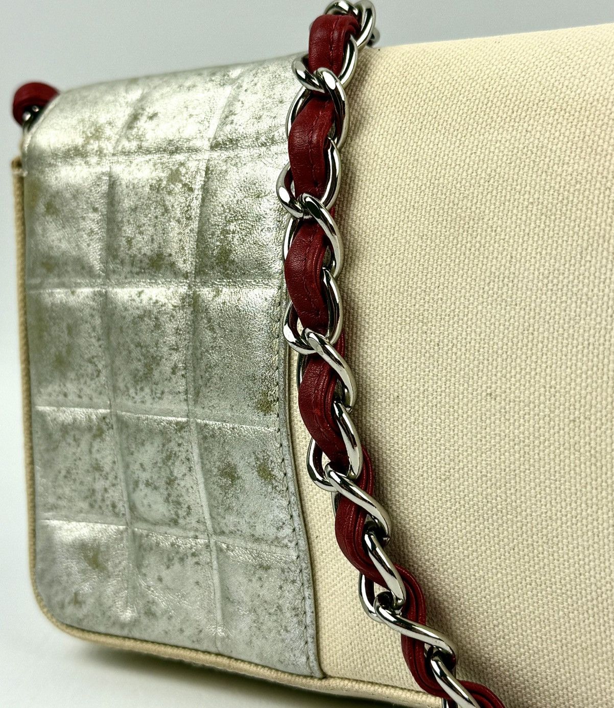 Chanel Chanel - 2002 - CC - No.5 - East - West - Chain Flap Size ONE SIZE - 15 Thumbnail
