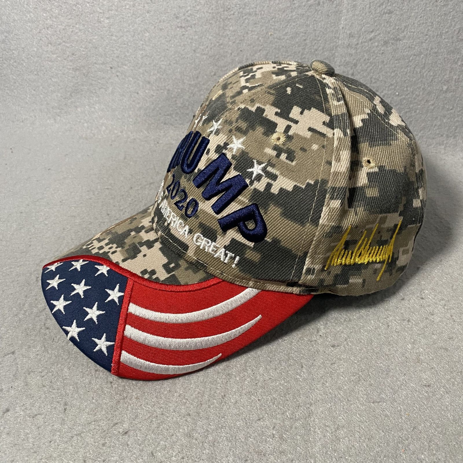Other Donald Trump 2020 Maga Hat Cap Camo Camouflage USA Flag Size ONE SIZE - 2 Thumbnail