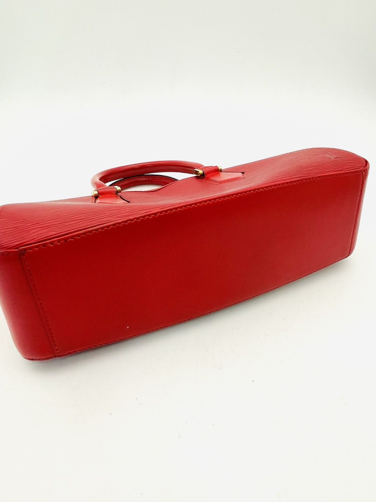Louis Vuitton Louis Vuitton epi Jasmine red hand bag Size ONE SIZE - 6 Thumbnail