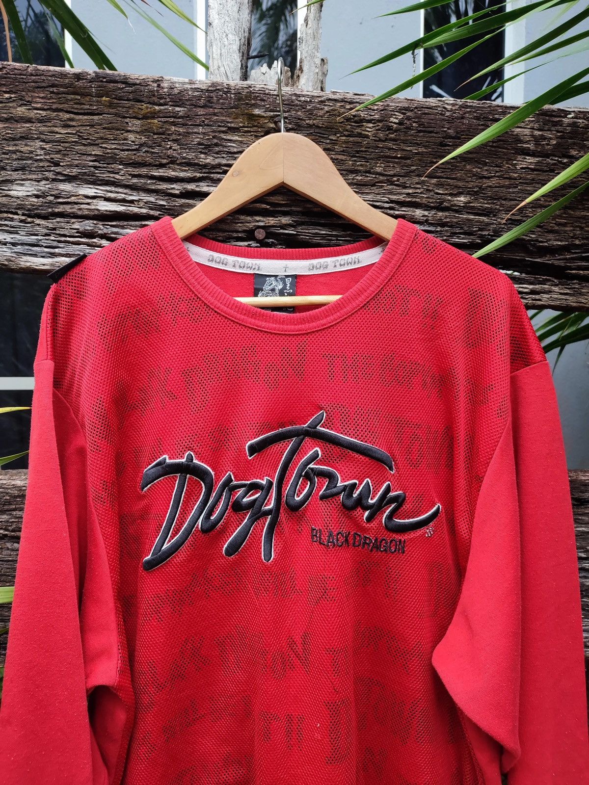 Dogtown × Japanese Brand Dogtown Black Dragon Mesh-Overlay Crewneck Bold Graphic Red Size US L / EU 52-54 / 3 - 2 Thumbnail